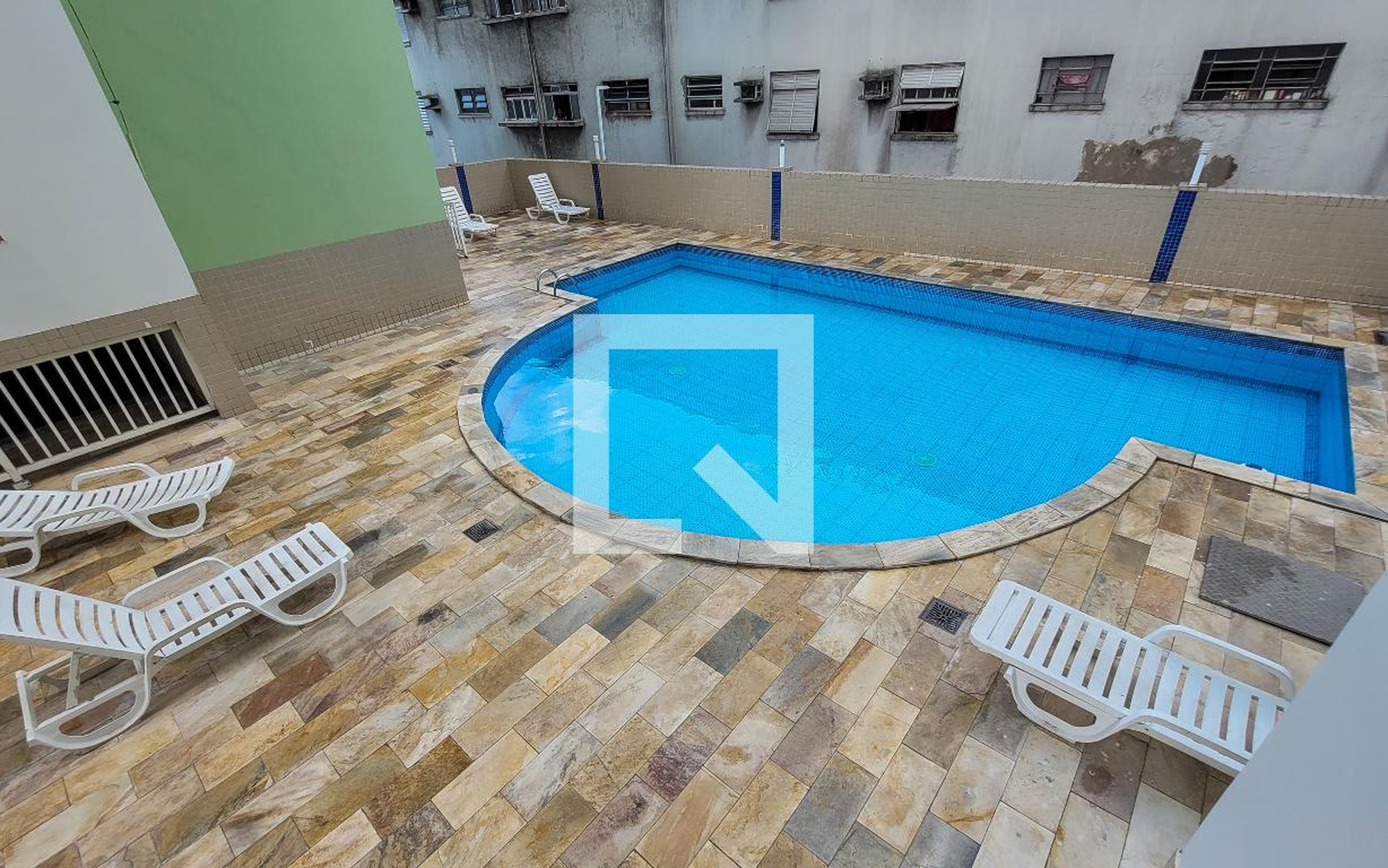 Piscina - Paineira e Manacá