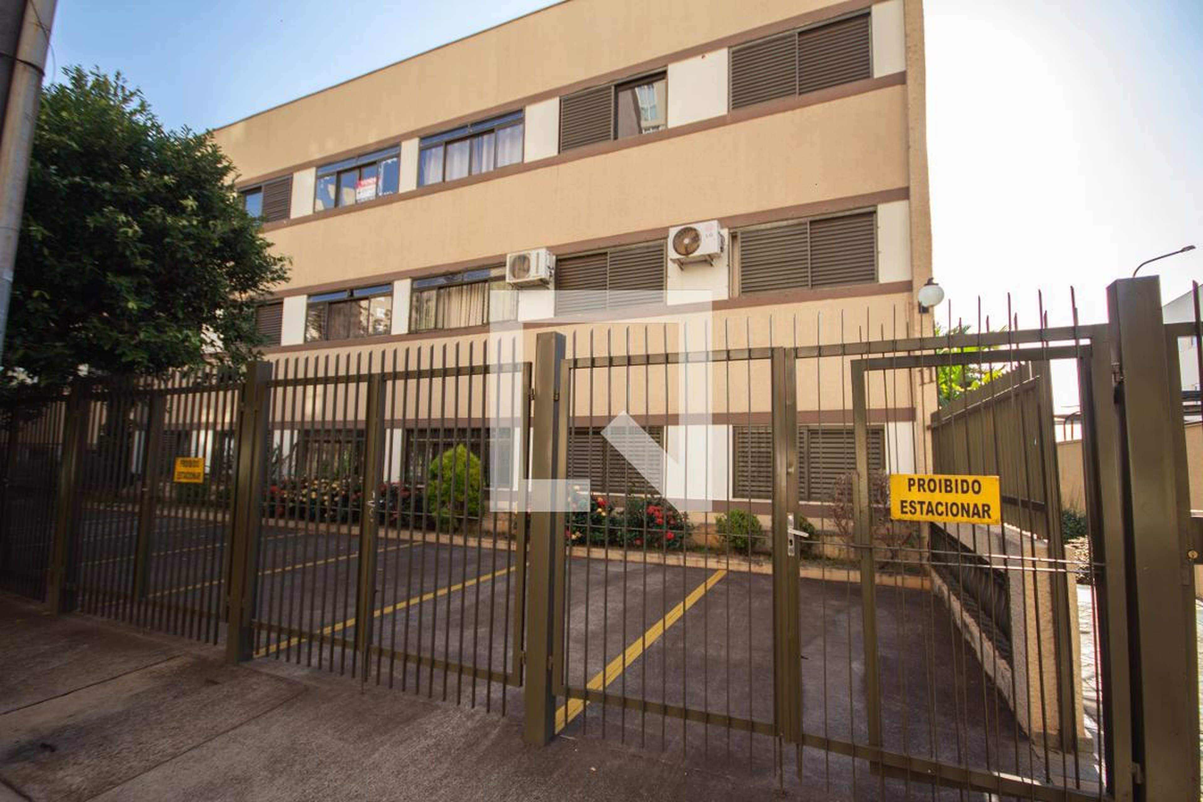 Fachada do condomínio Edifício San Remo 11