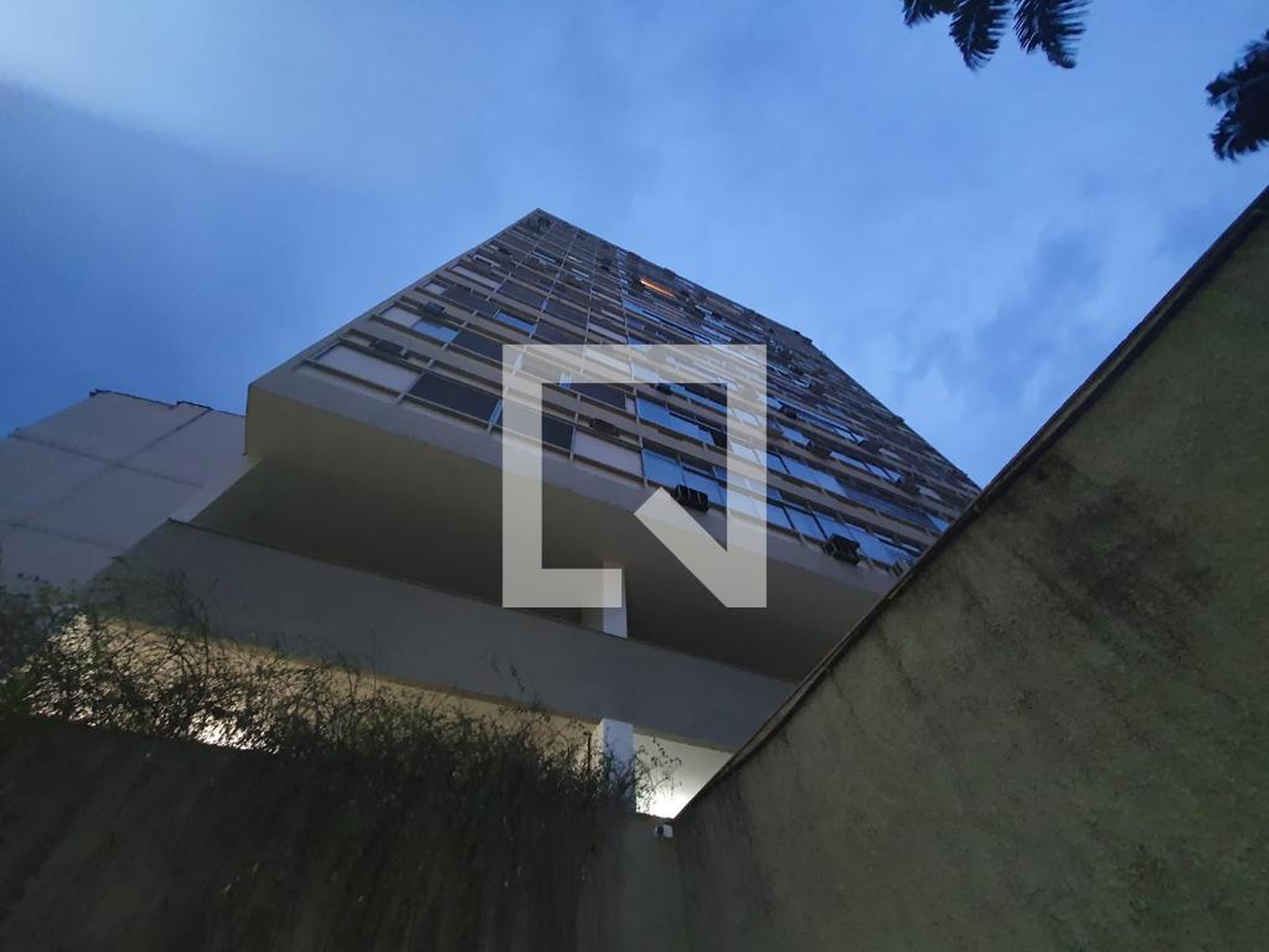 Fachada Condomínio em Rua Campos Sales, 64