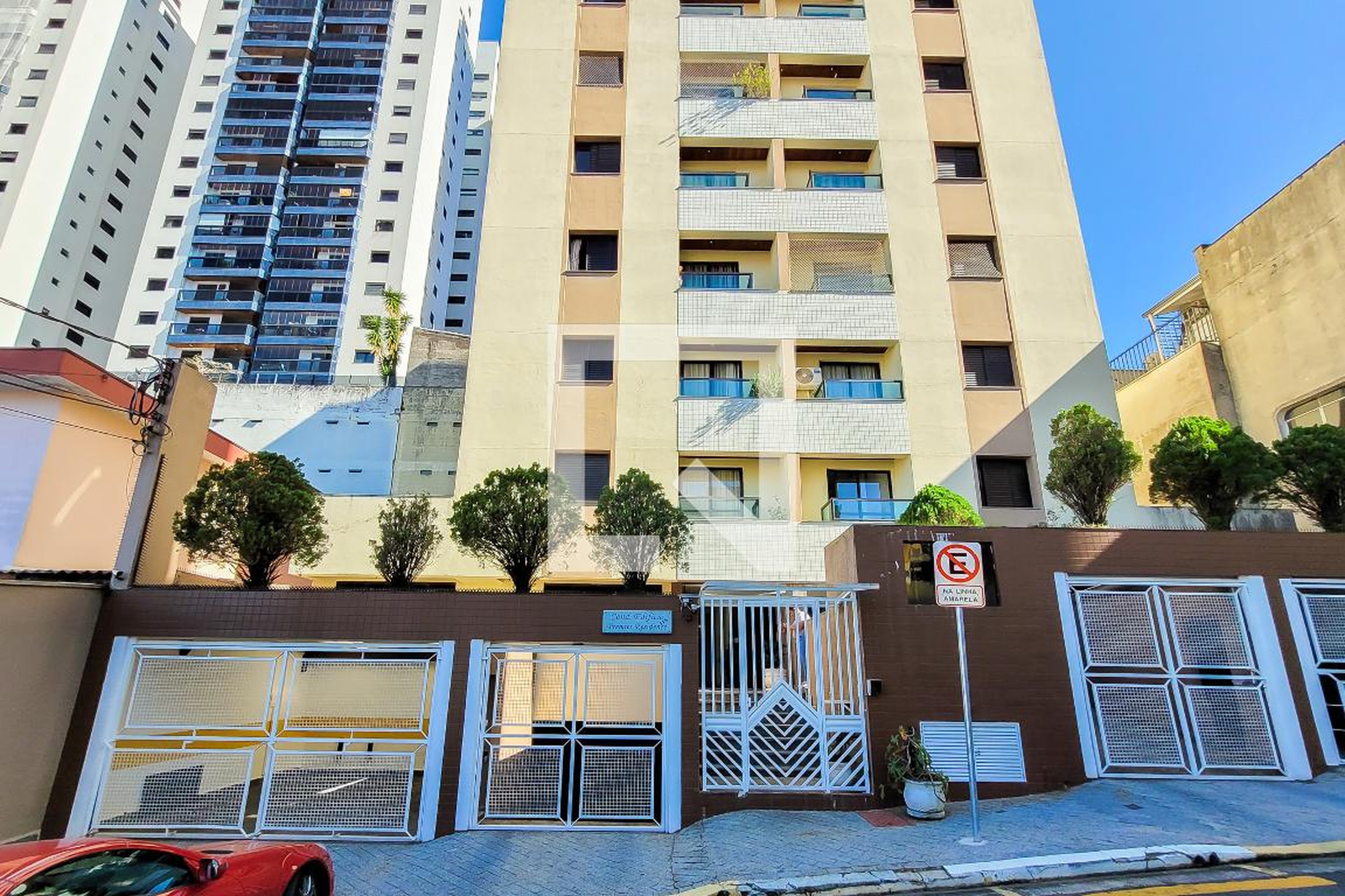 Fachada do Condomínio Condomínio Premier Residence