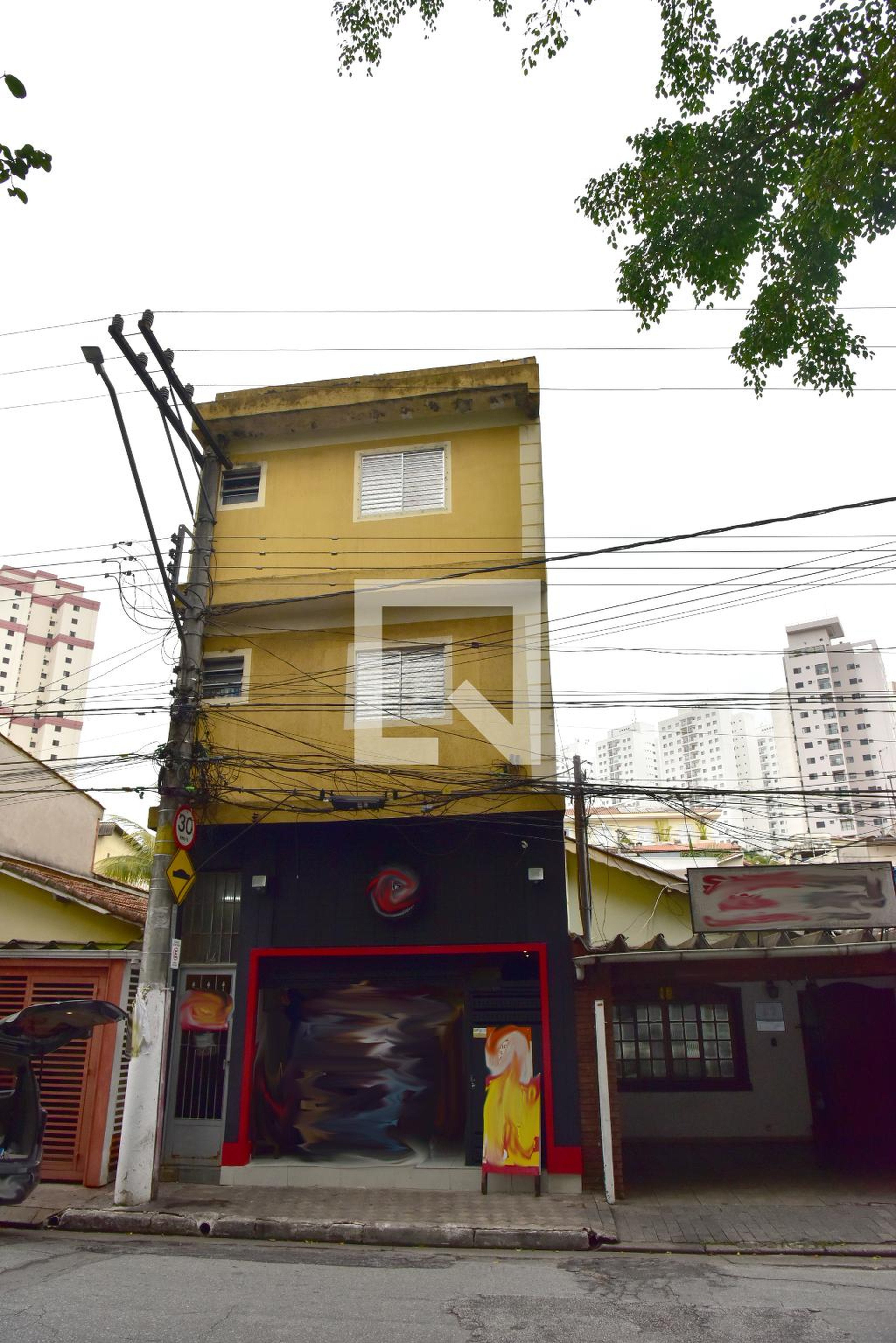 Fachada Condomínio em Rua Sargento Manuel Barbosa da Silva, 114