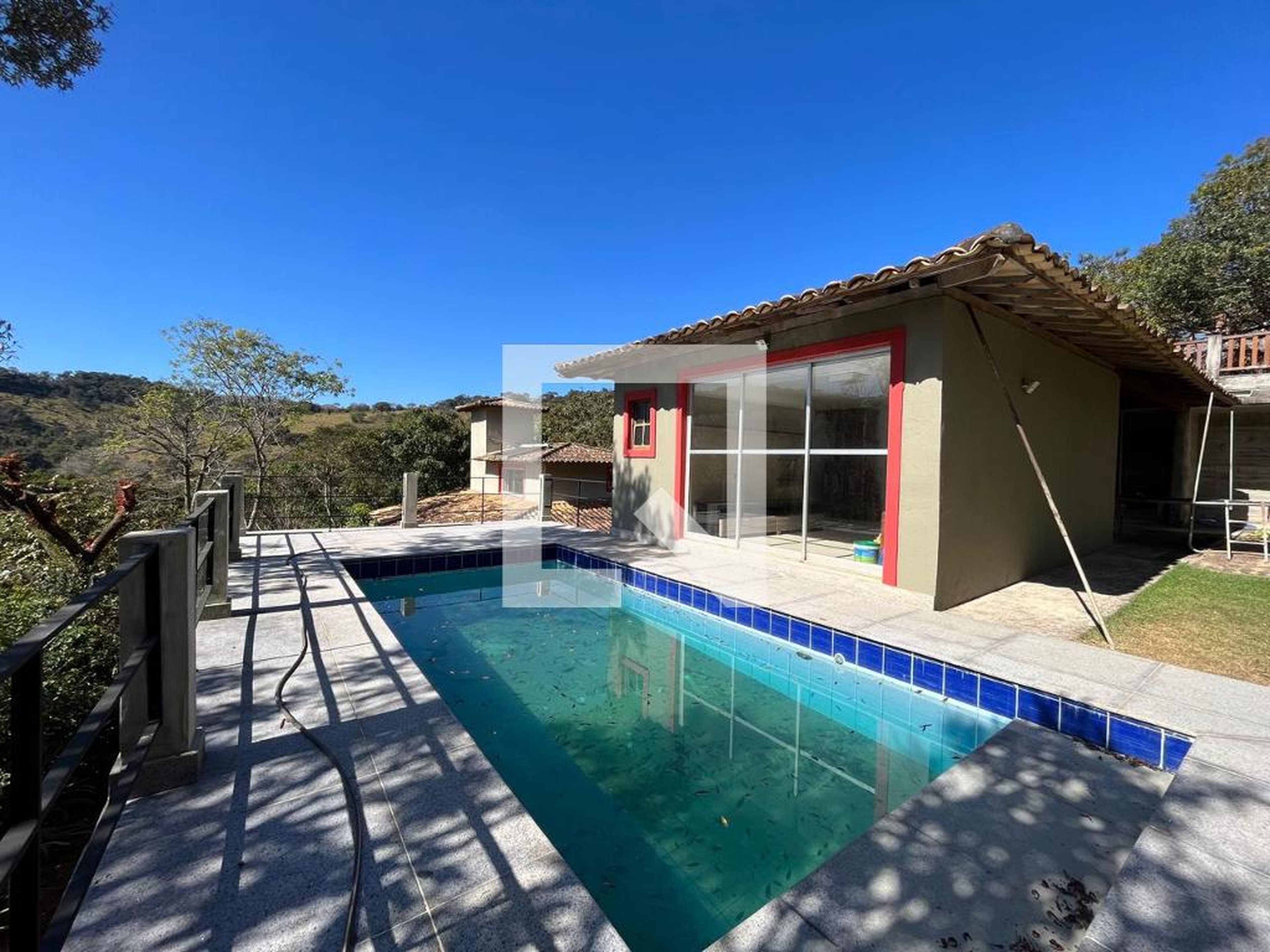 Piscina Condomínio em Alameda do Luar, 215