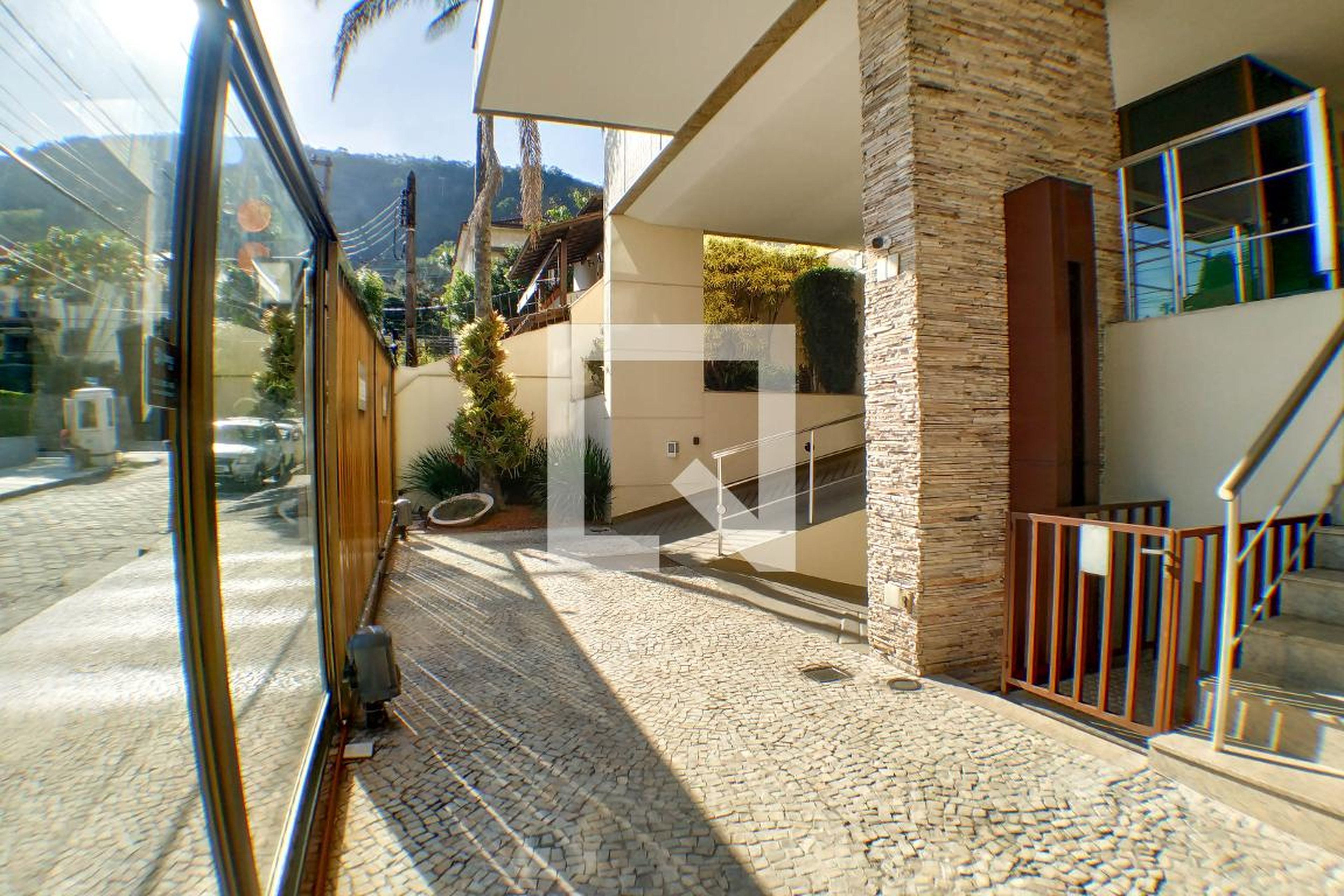 Área comum - Calle Sevilla