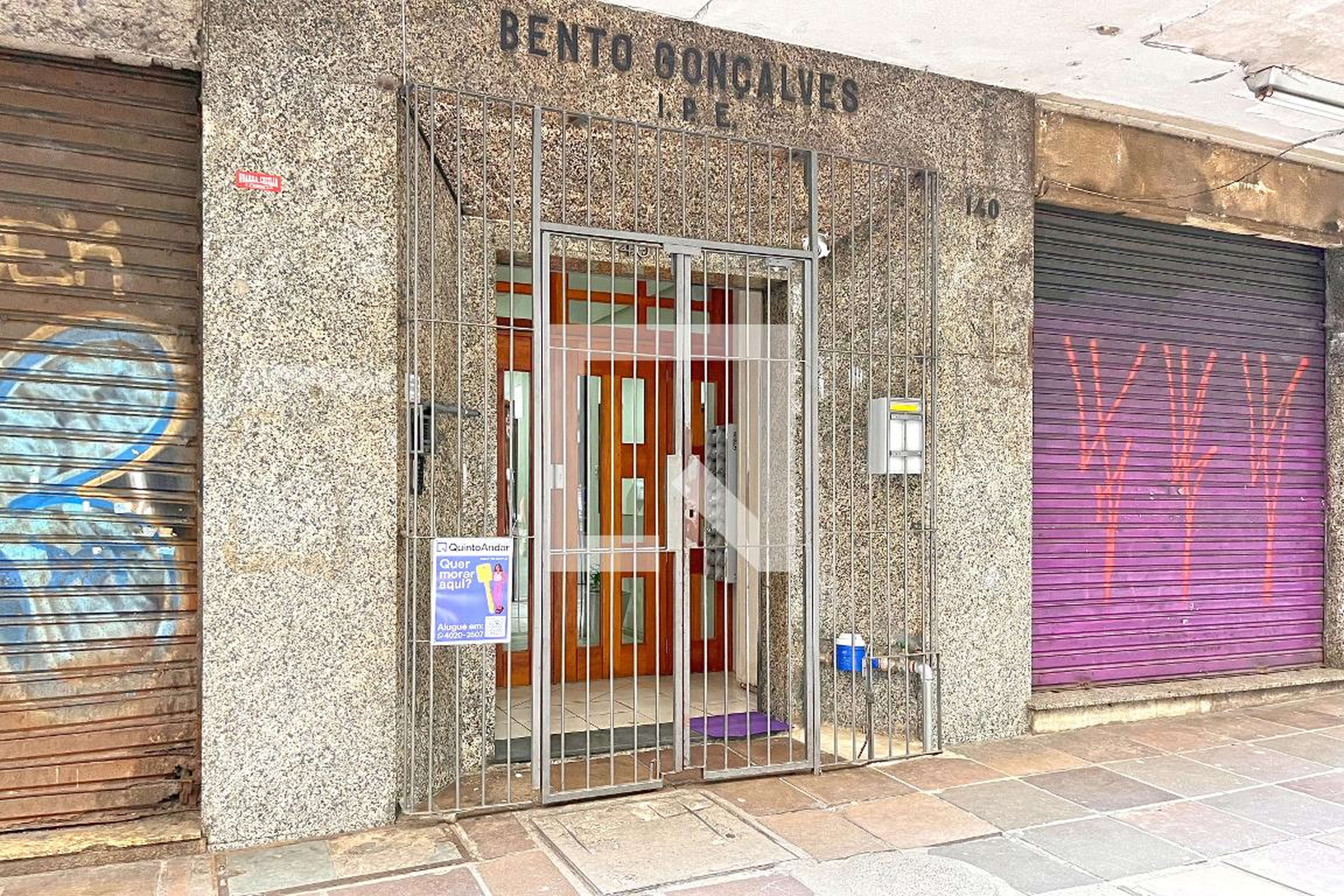 Entrada do Prédio - Edifício Bento Gonçalves