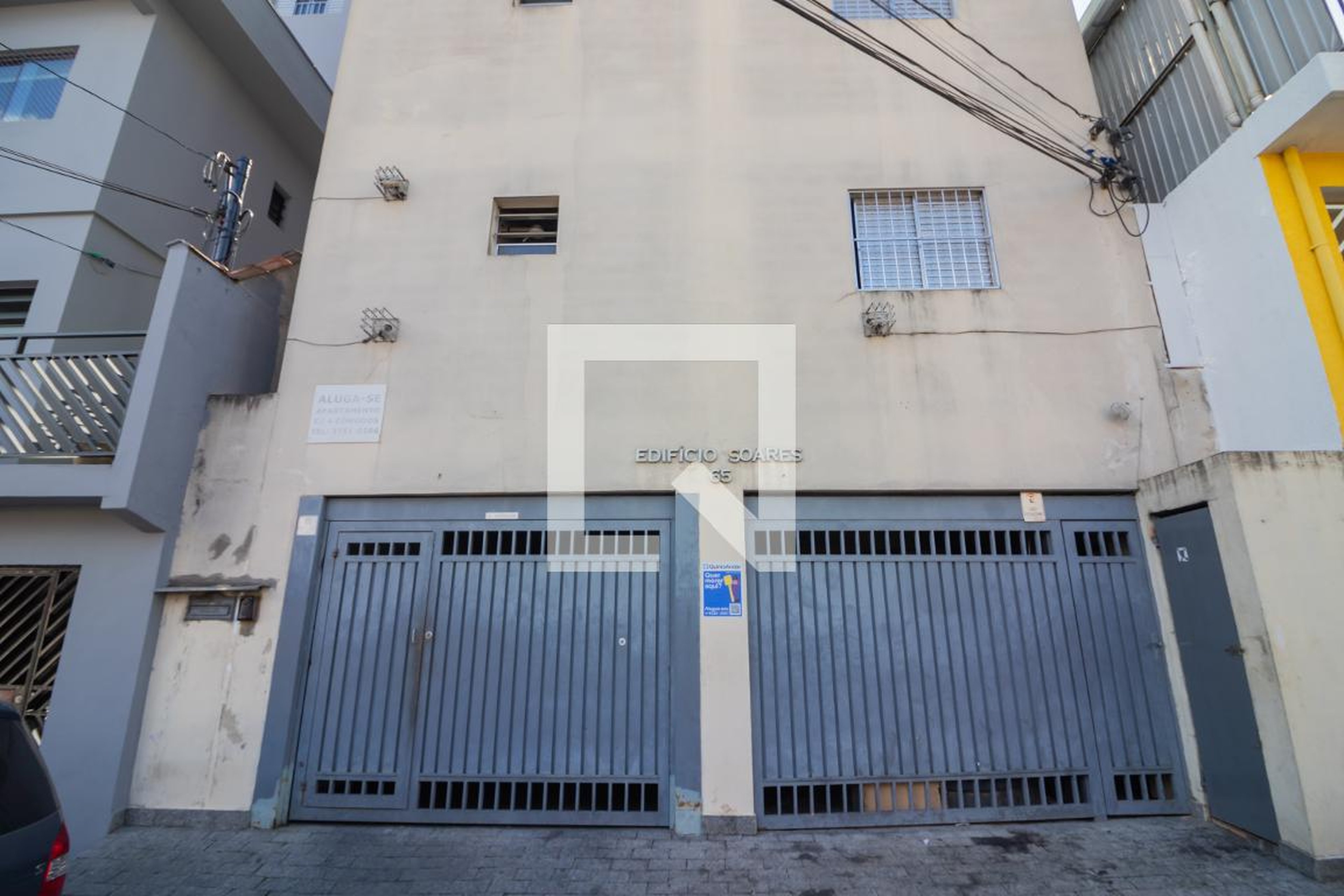 Fachada Condomínio em Rua Irene Manzoni, 65