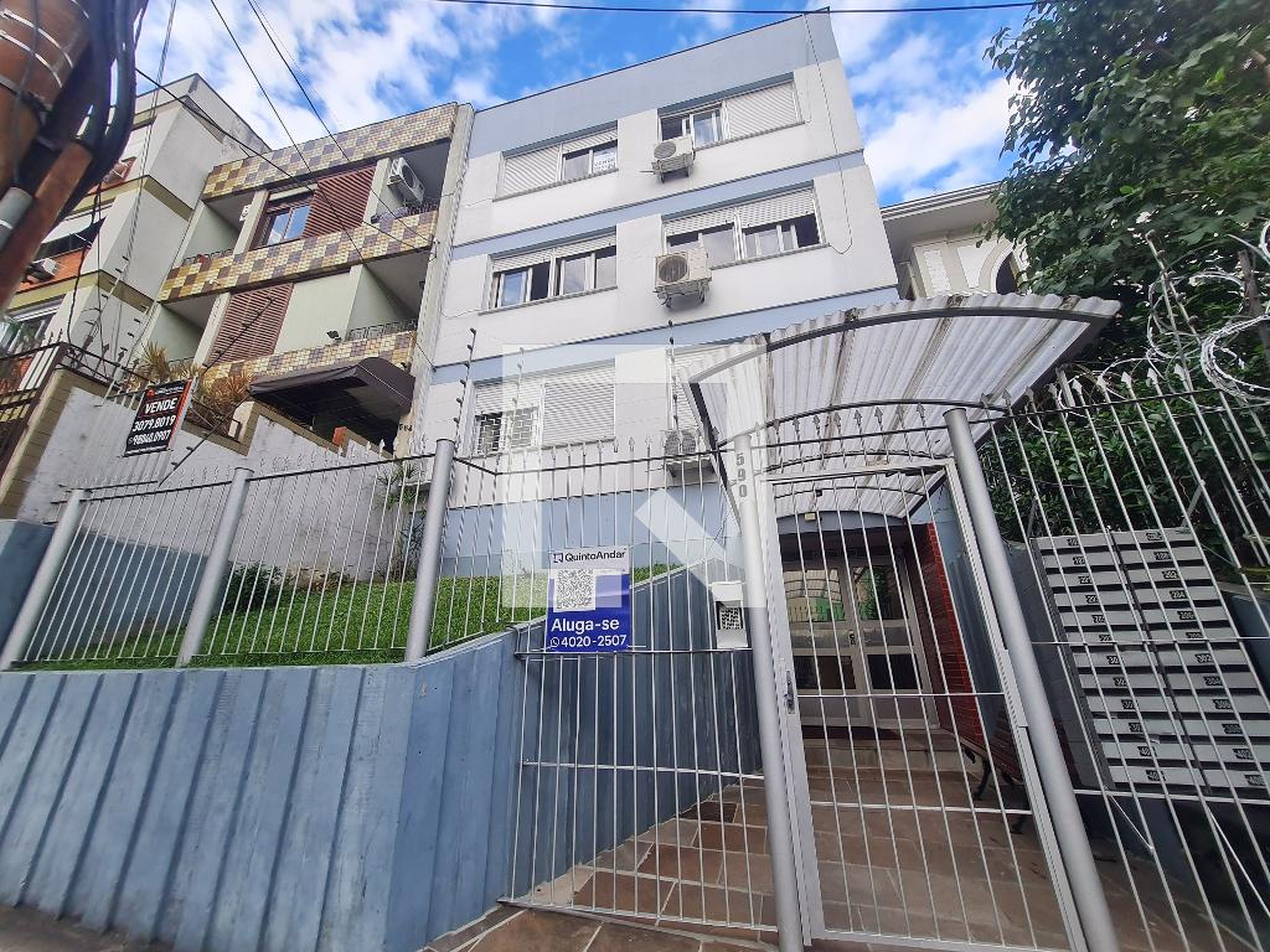 Fachada do Condomínio Edifício Taba