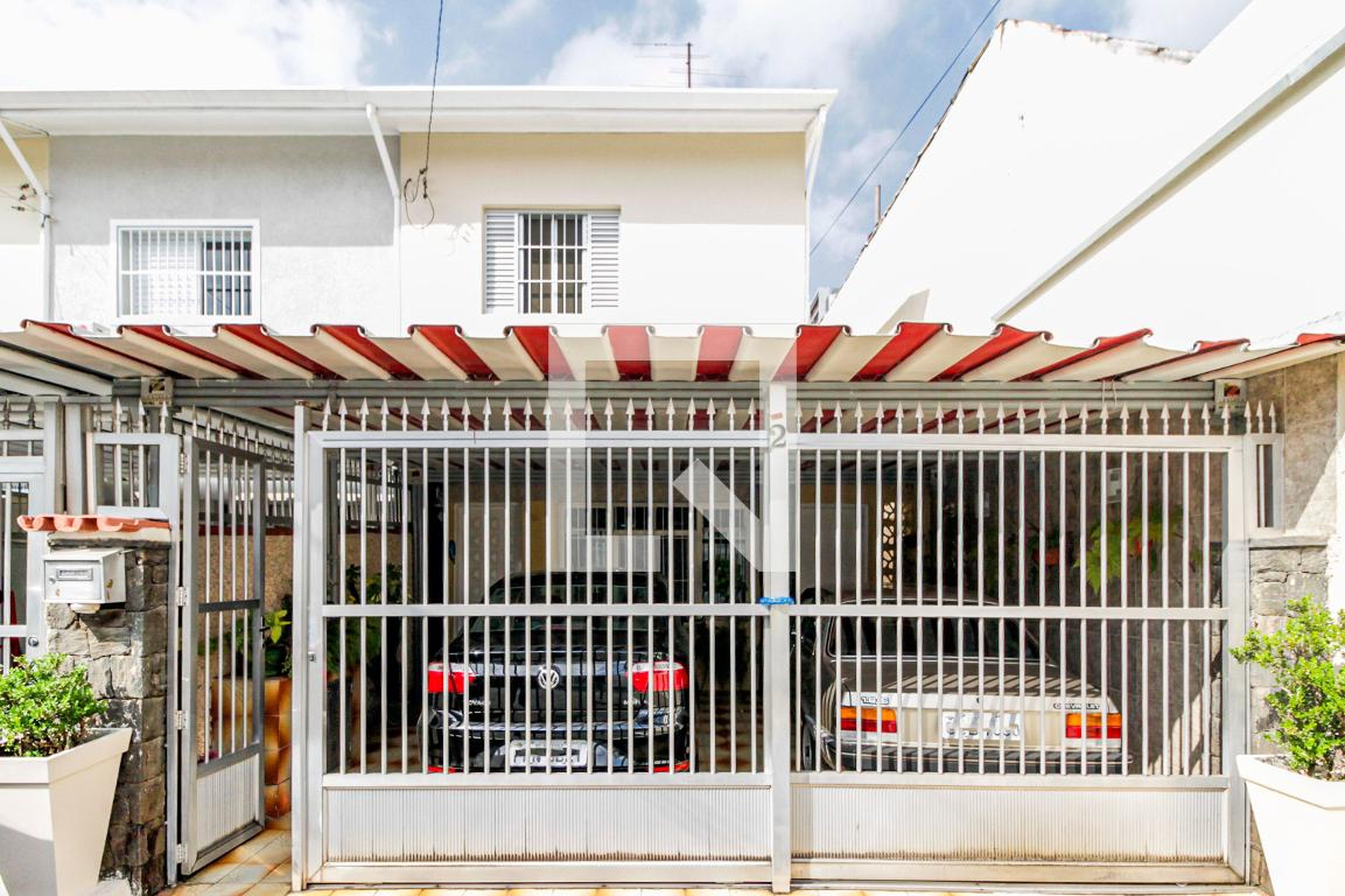 Fachada Condomínio em R. Fernandes Moreira, 330