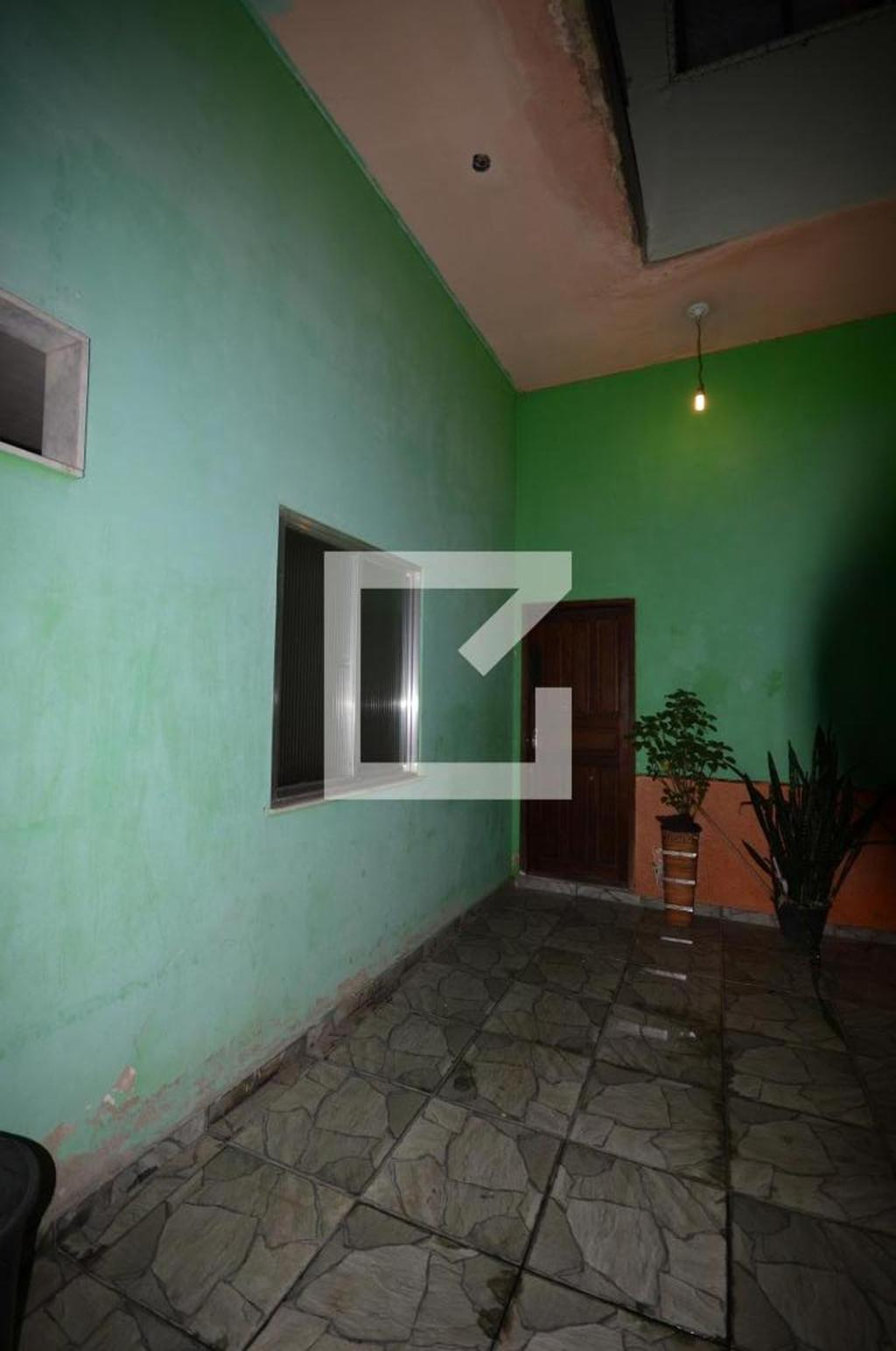 Fachada Condomínio em Rua Guiraba, 38