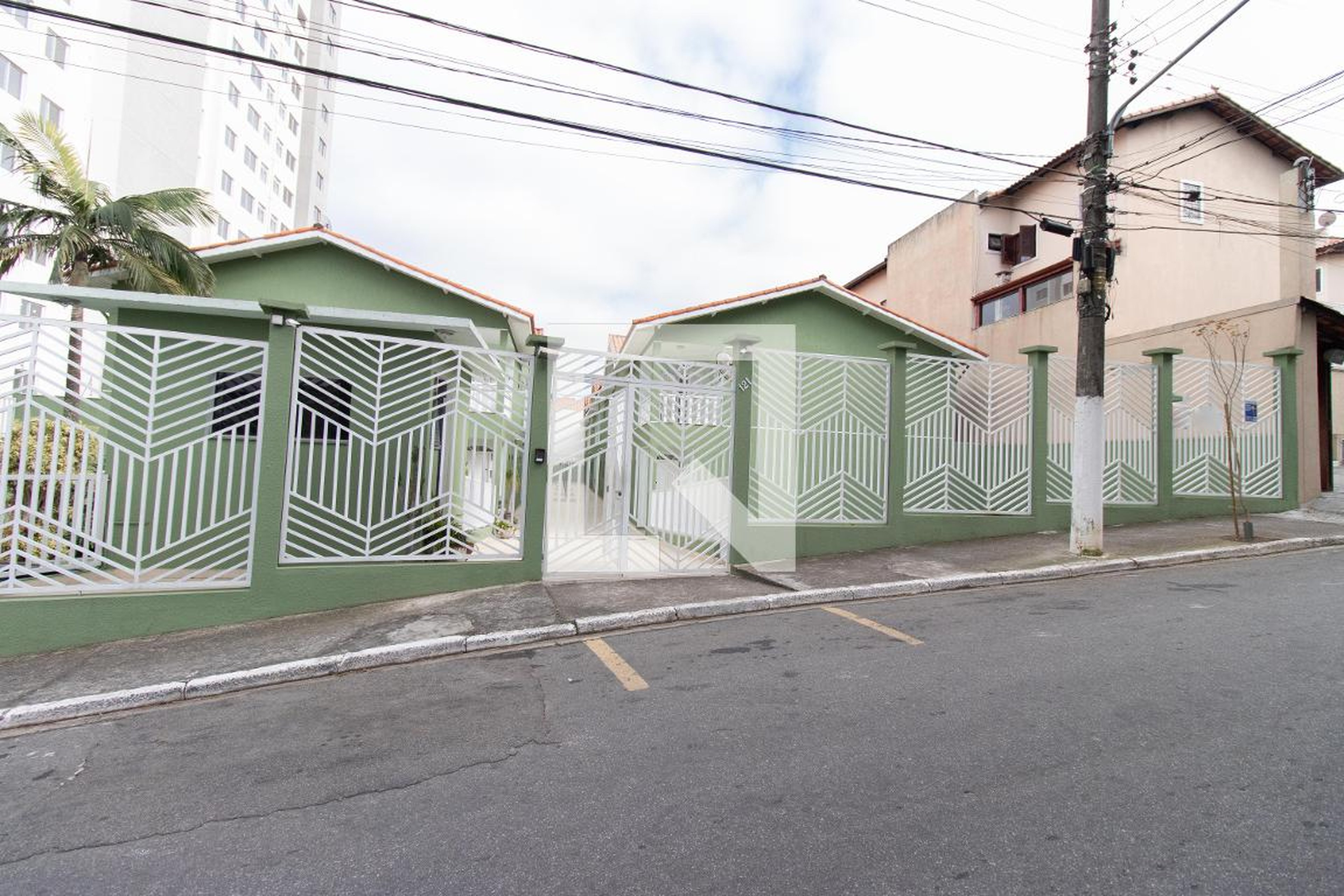 Fachada do Condomínio Condomínio em Rua Itá, 121