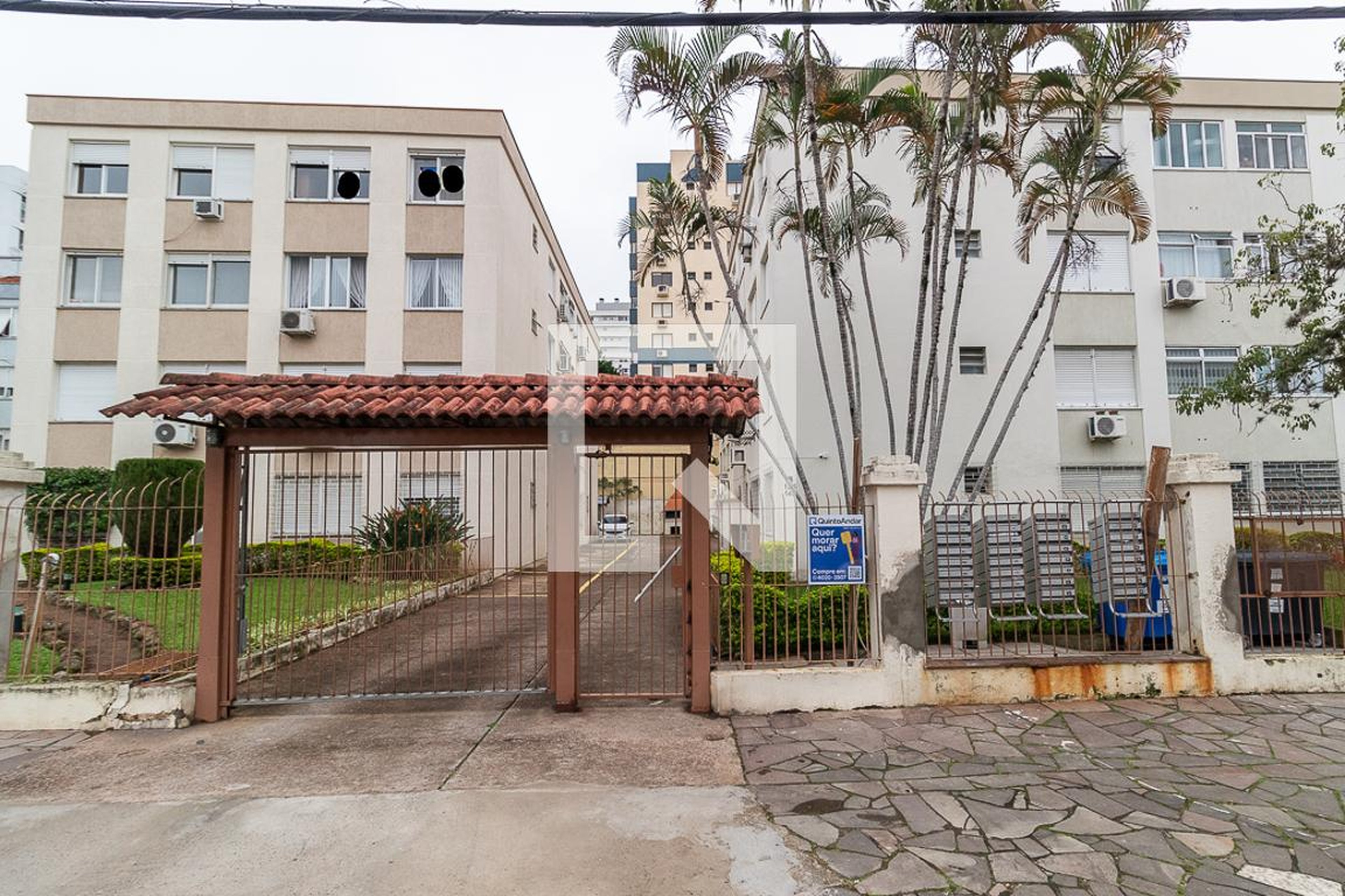 Fachada Condomínio em Rua Coronel João Corrêa, 145