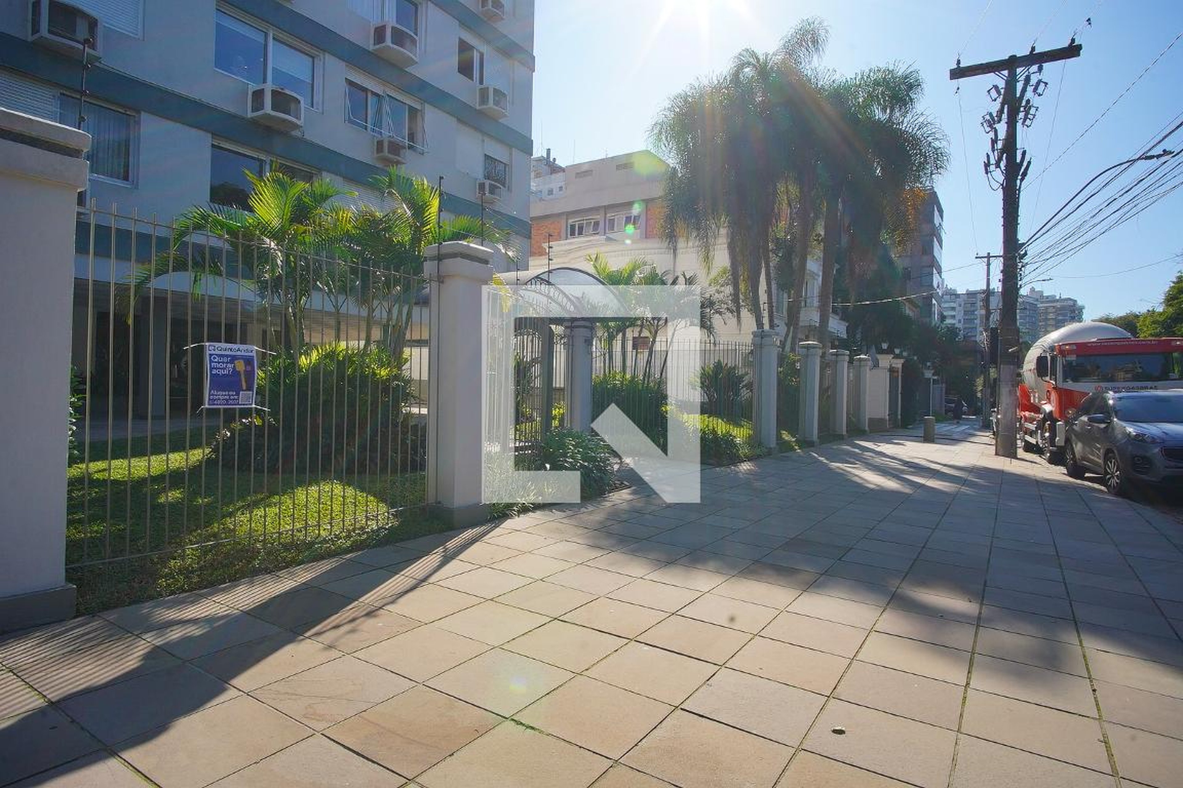 Fachada do Prédio Condomínio em Rua Comendador Caminha, 250