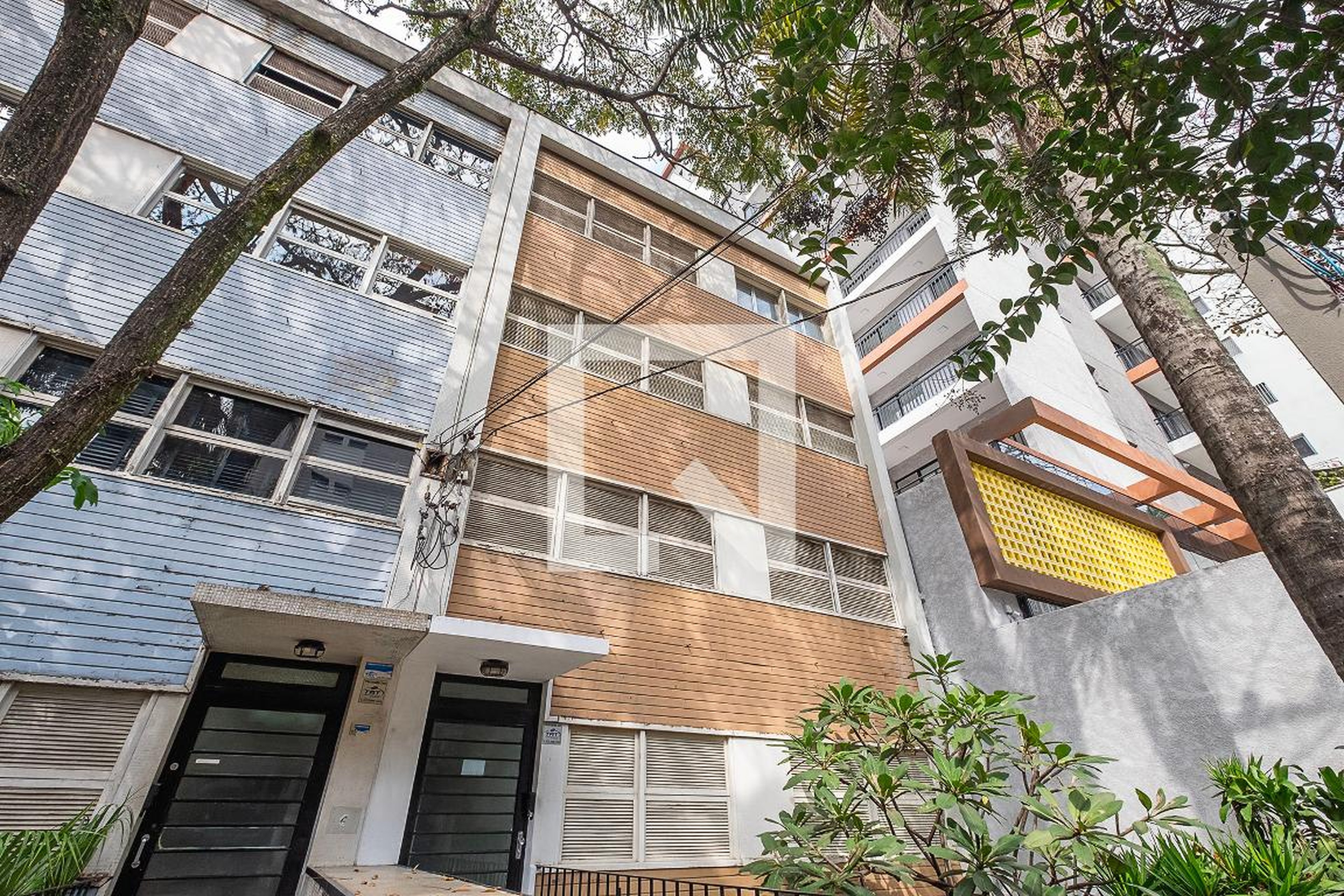 Fachada Condomínio em Rua Cardeal Arcoverde, 835