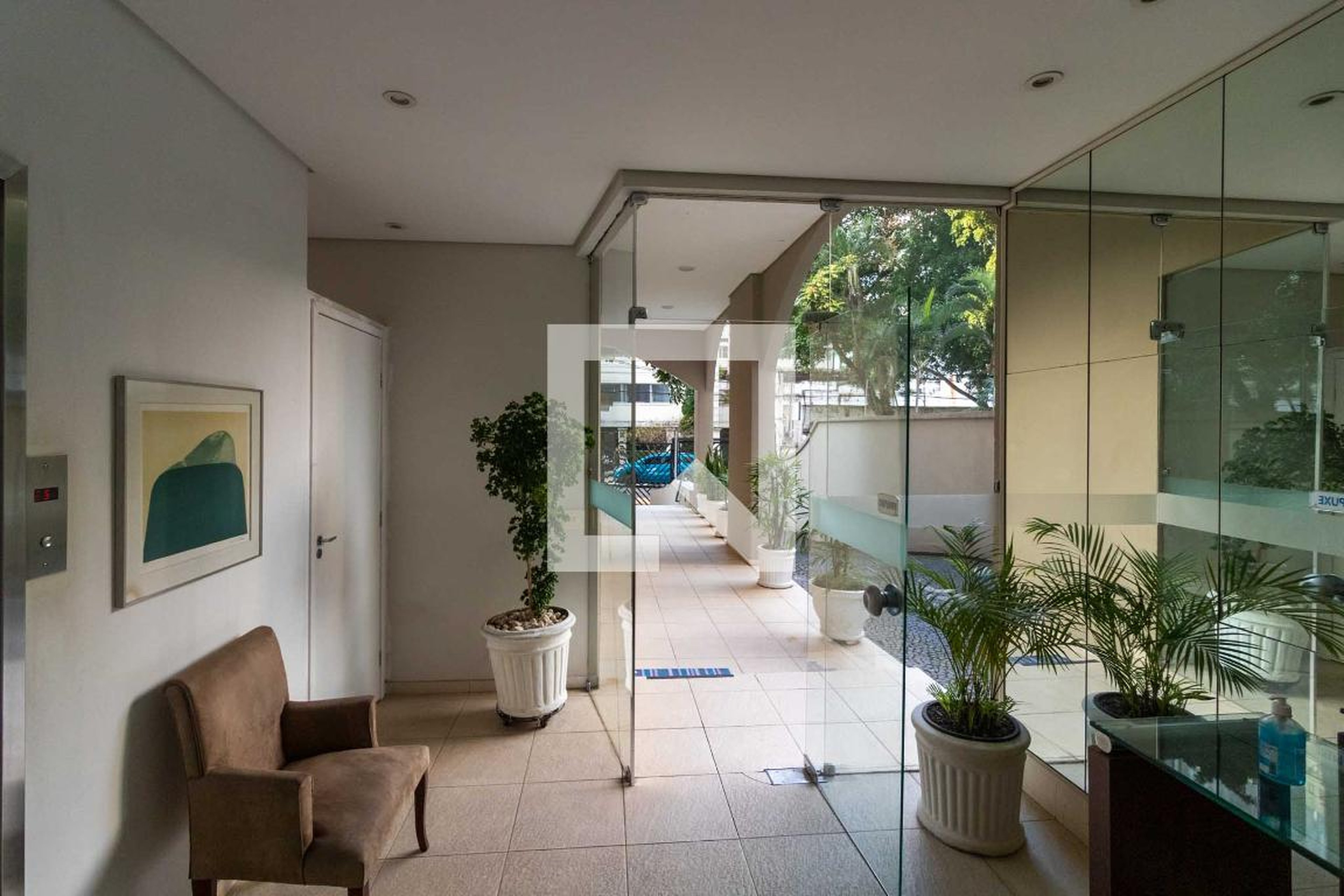 Hall de entrada - Nebias