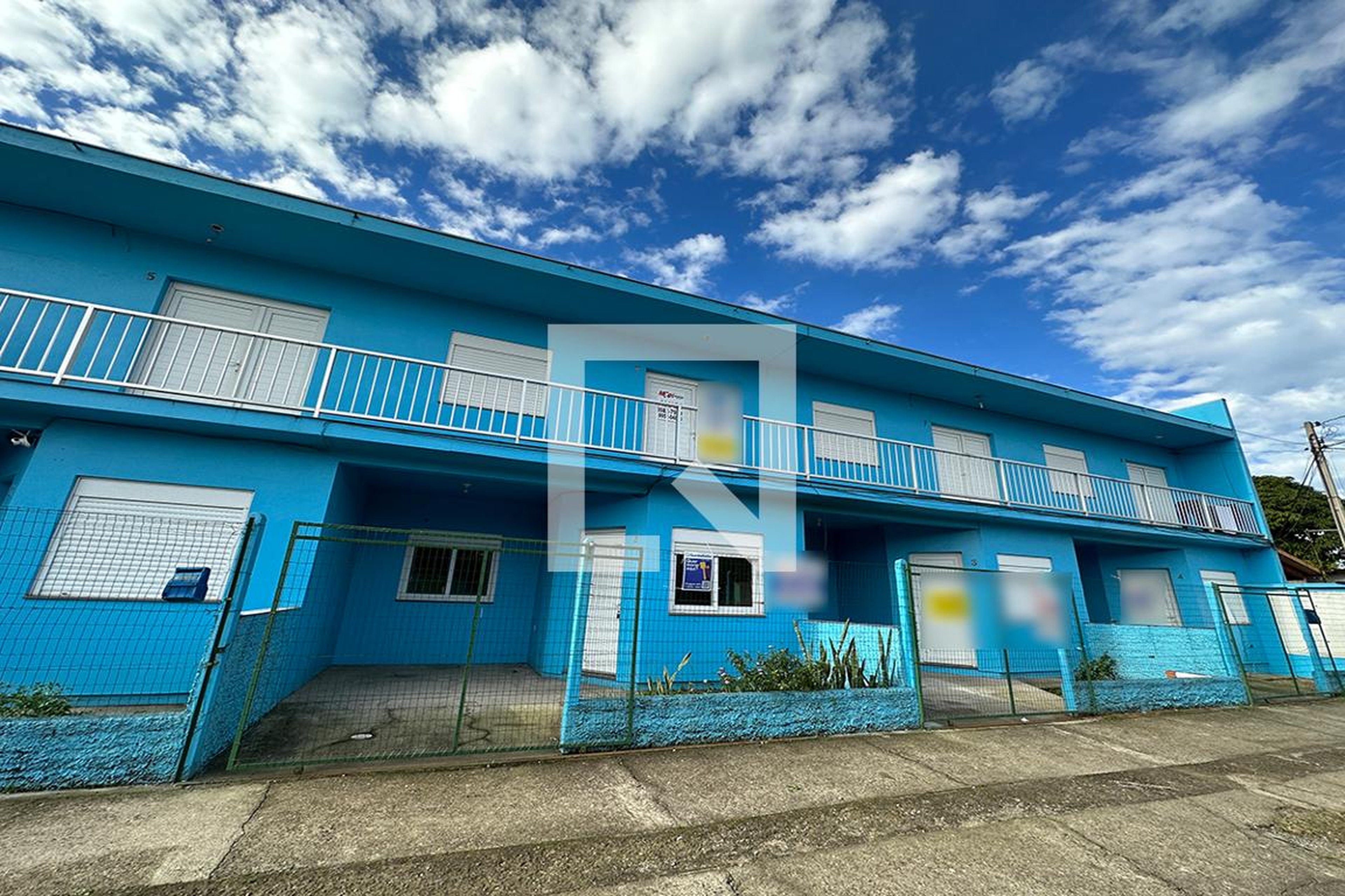 Fachada Condomínio em Rua Leopoldo Wasun, 220