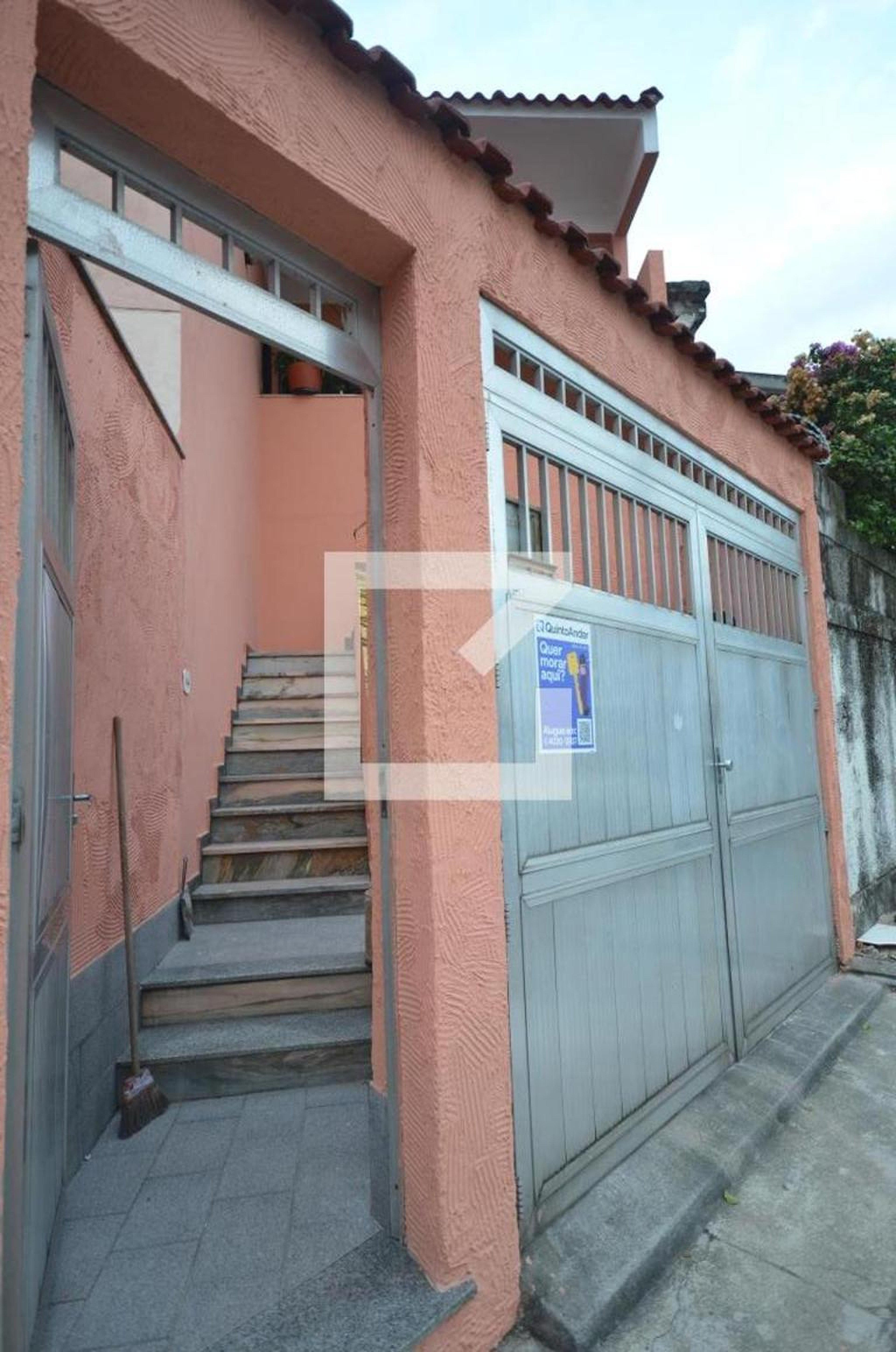 Fachada Condomínio em Rua Chuí, 64