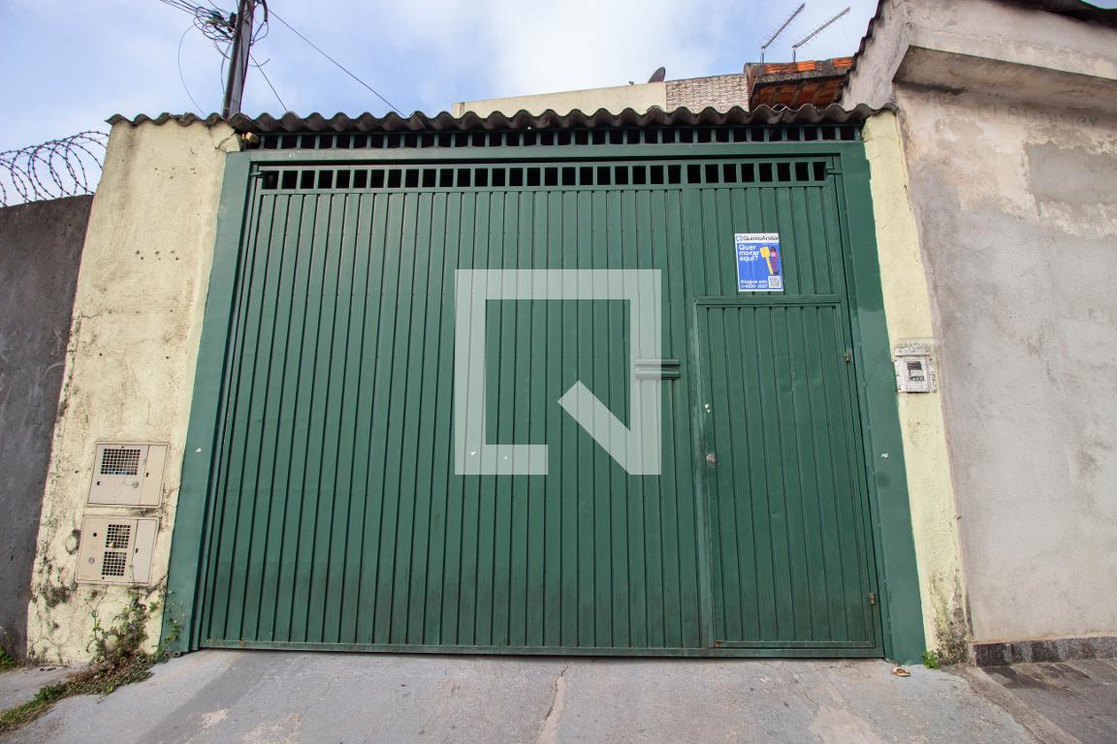 Fachada Condomínio em Rua João de Miranda, 110