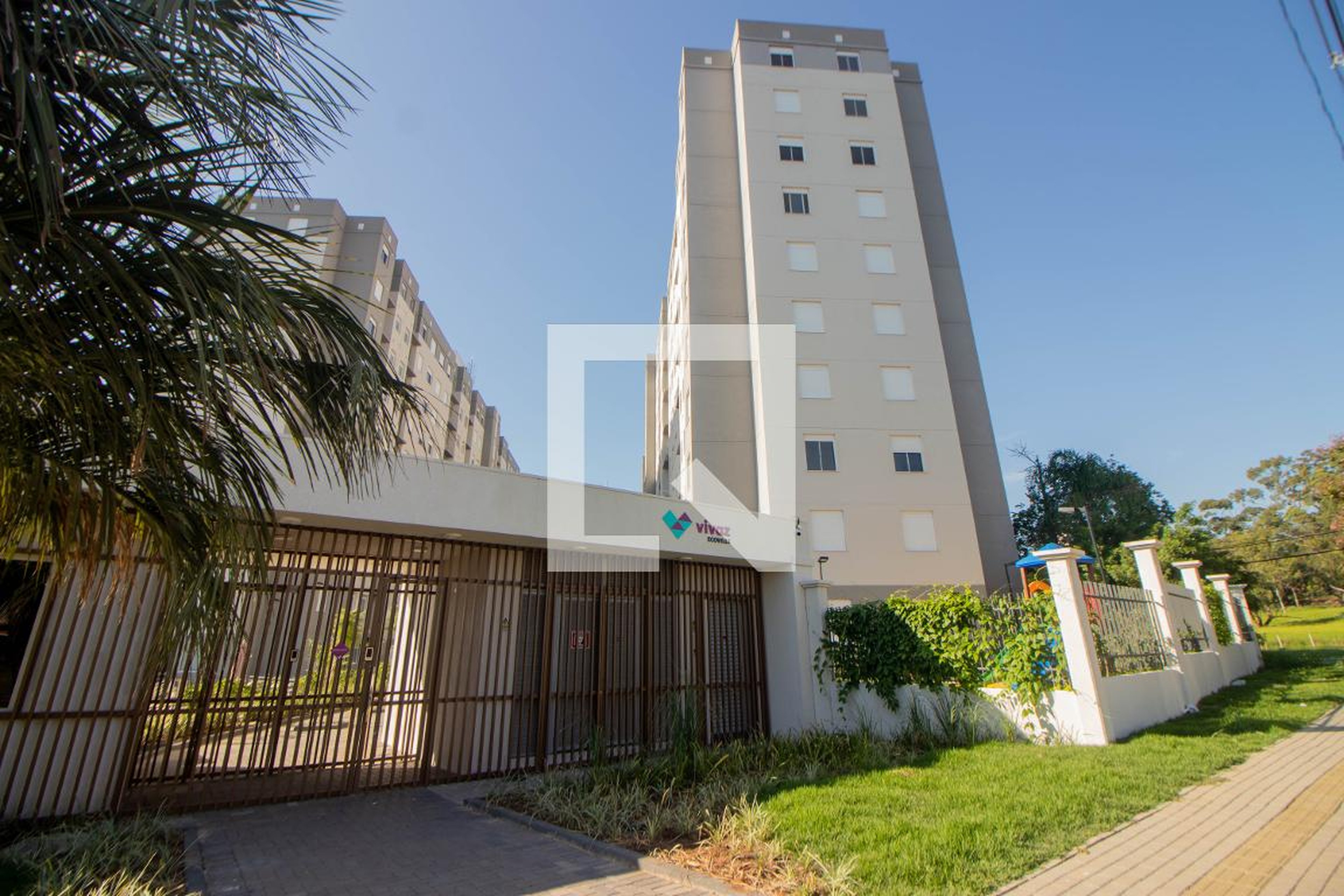 Fachada Condomínio em Rua Alameda 3 de Outubro, 1007