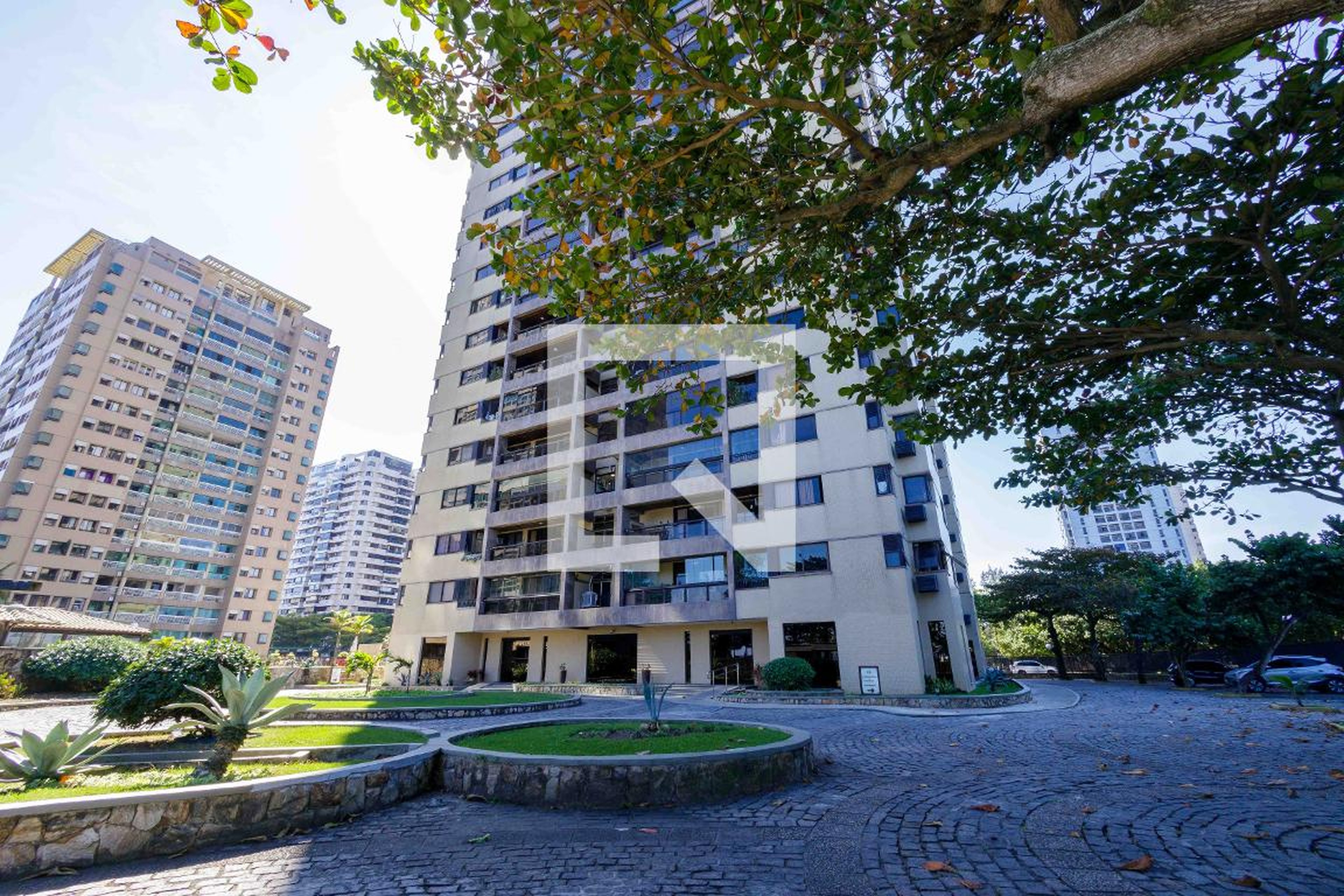 Fachada Condomínio Queen Elizabeth