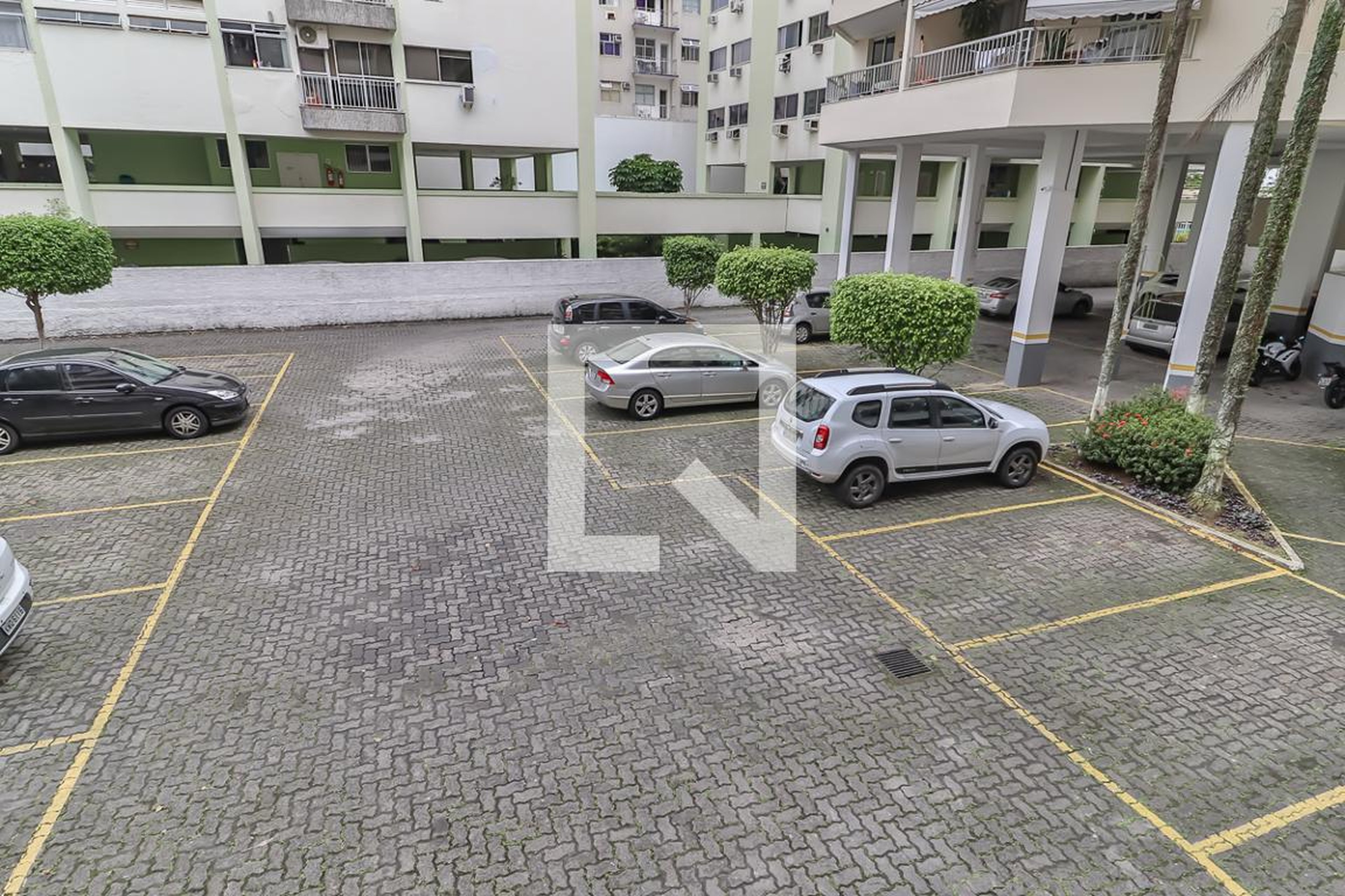 Estacionamento - Residencial Parque das Árvores