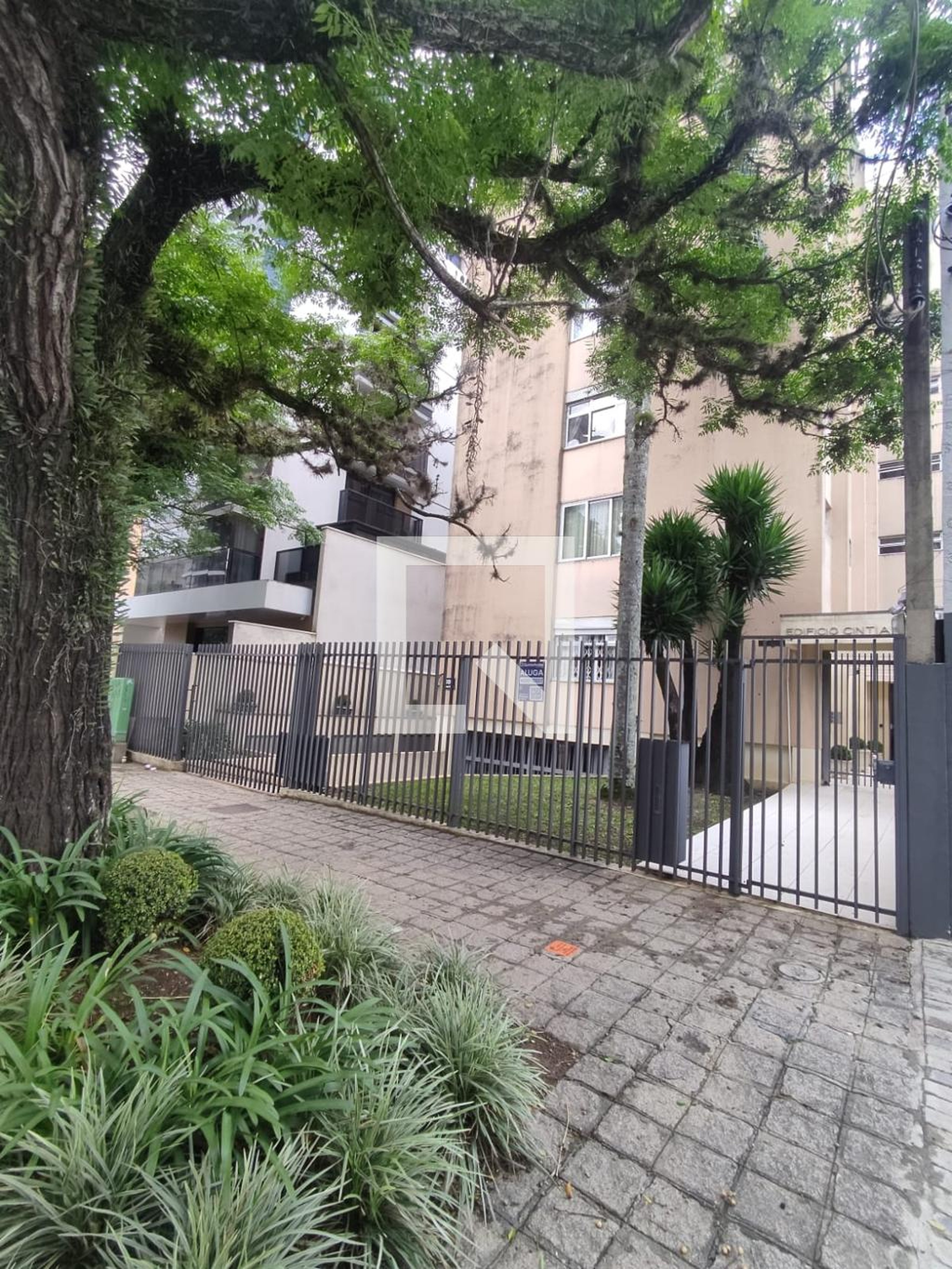 Fachada do condomínio Edifício Cintia