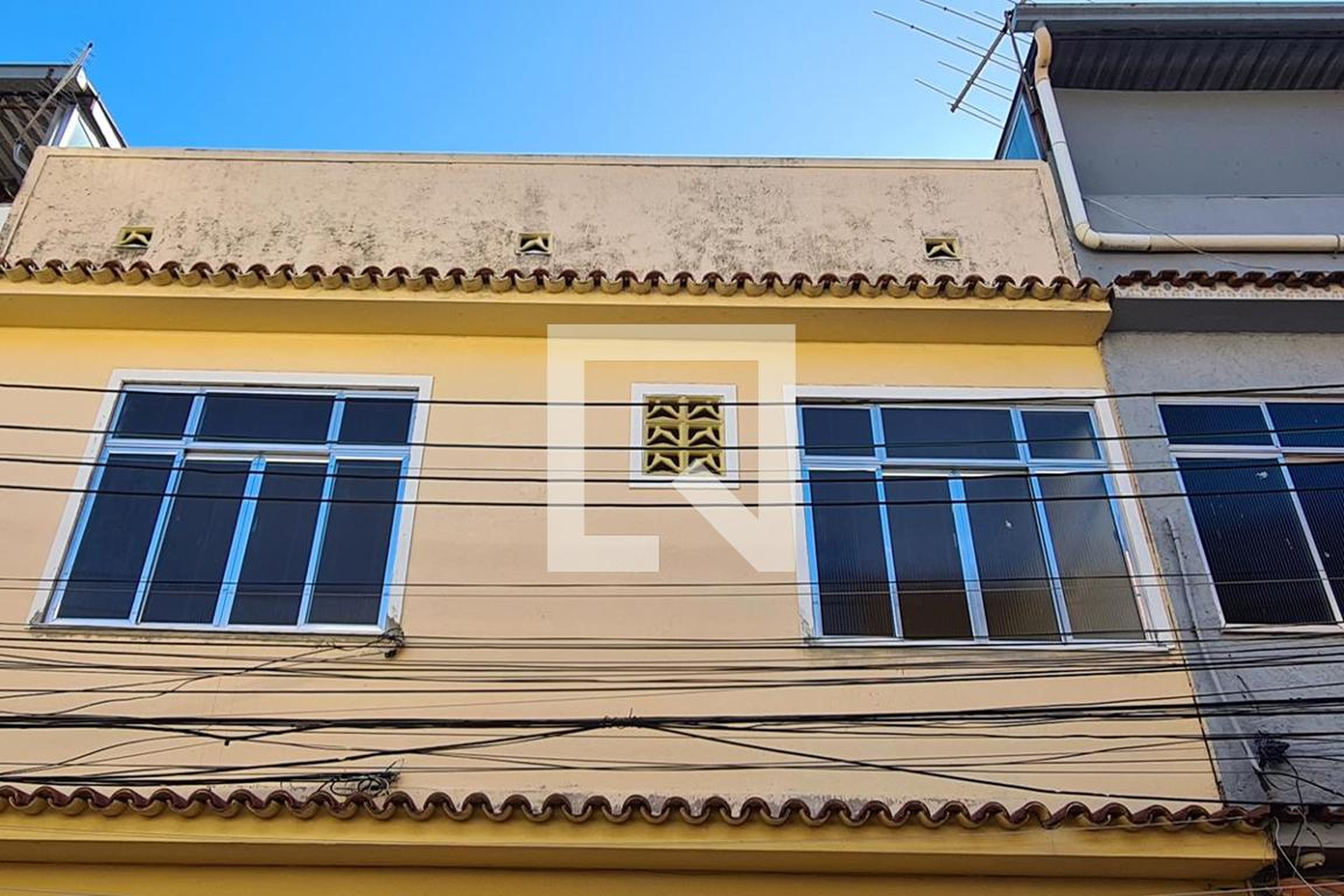 Fachada Condomínio em Rua Paraná, 954