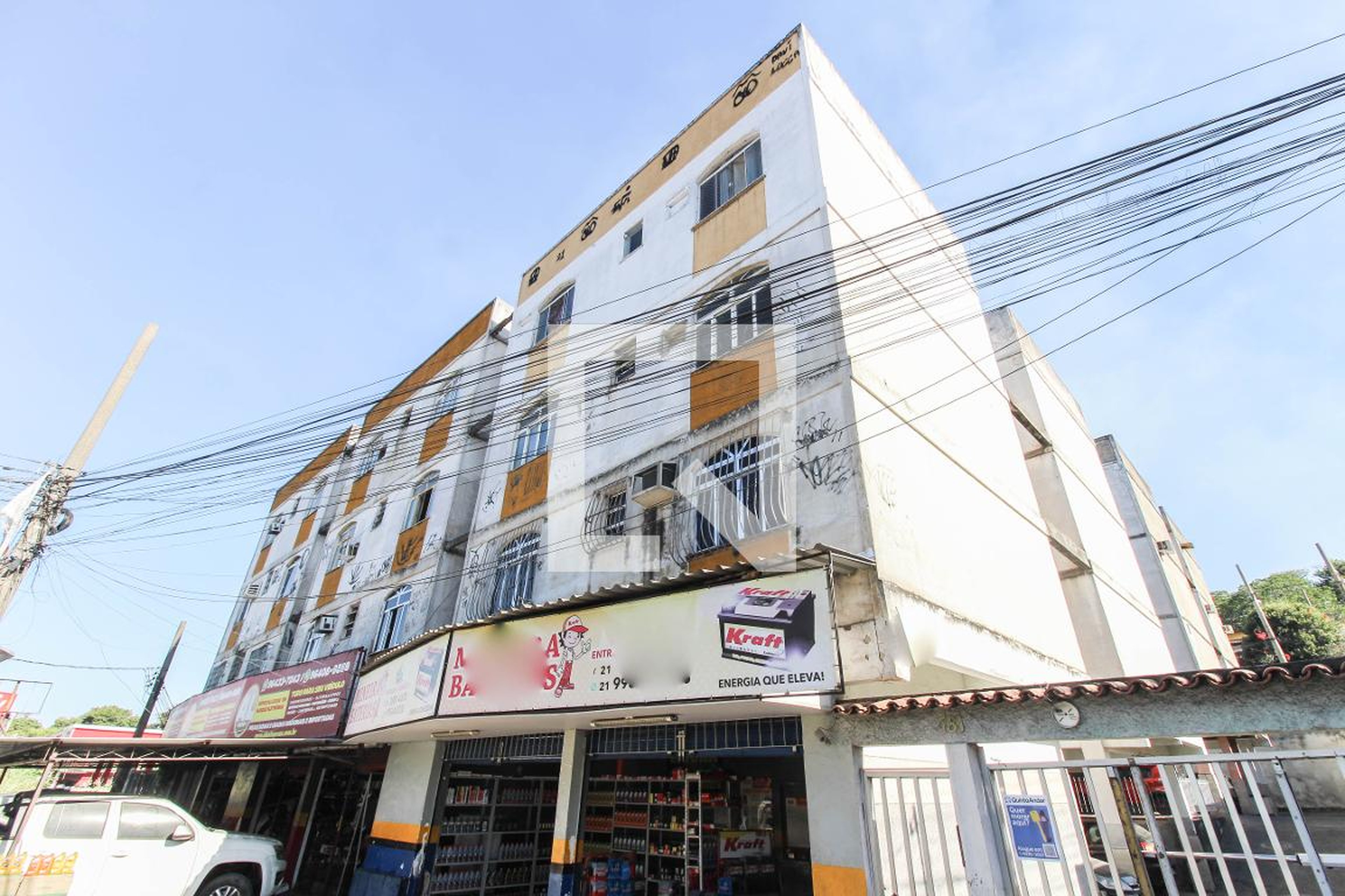 Fachada do Prédio Condomínio em Avenida Henrique Duque Estrada Meyer, 781