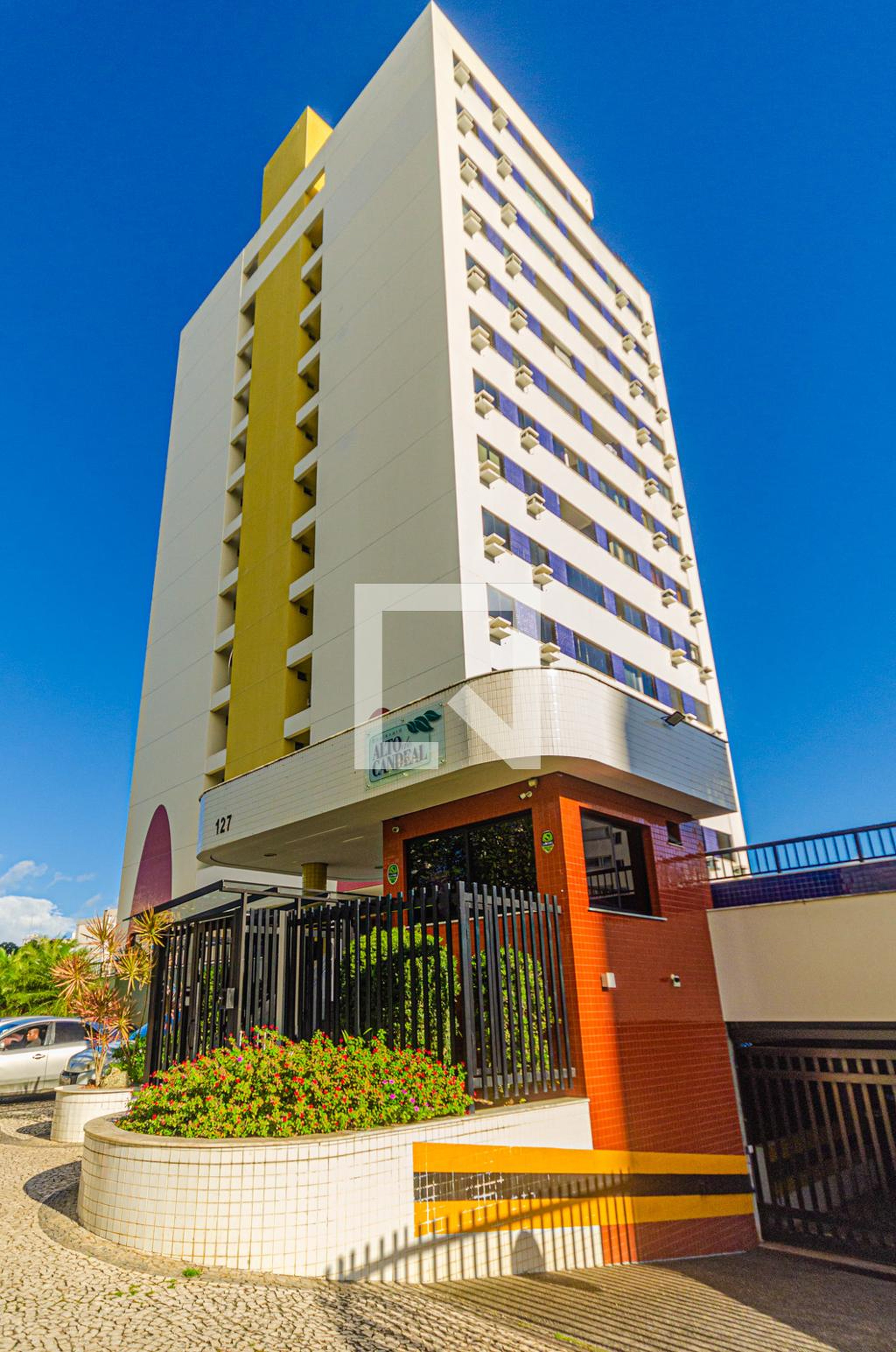 Fachada do Condomínio Condomínio Boulevard Alto do Candeal