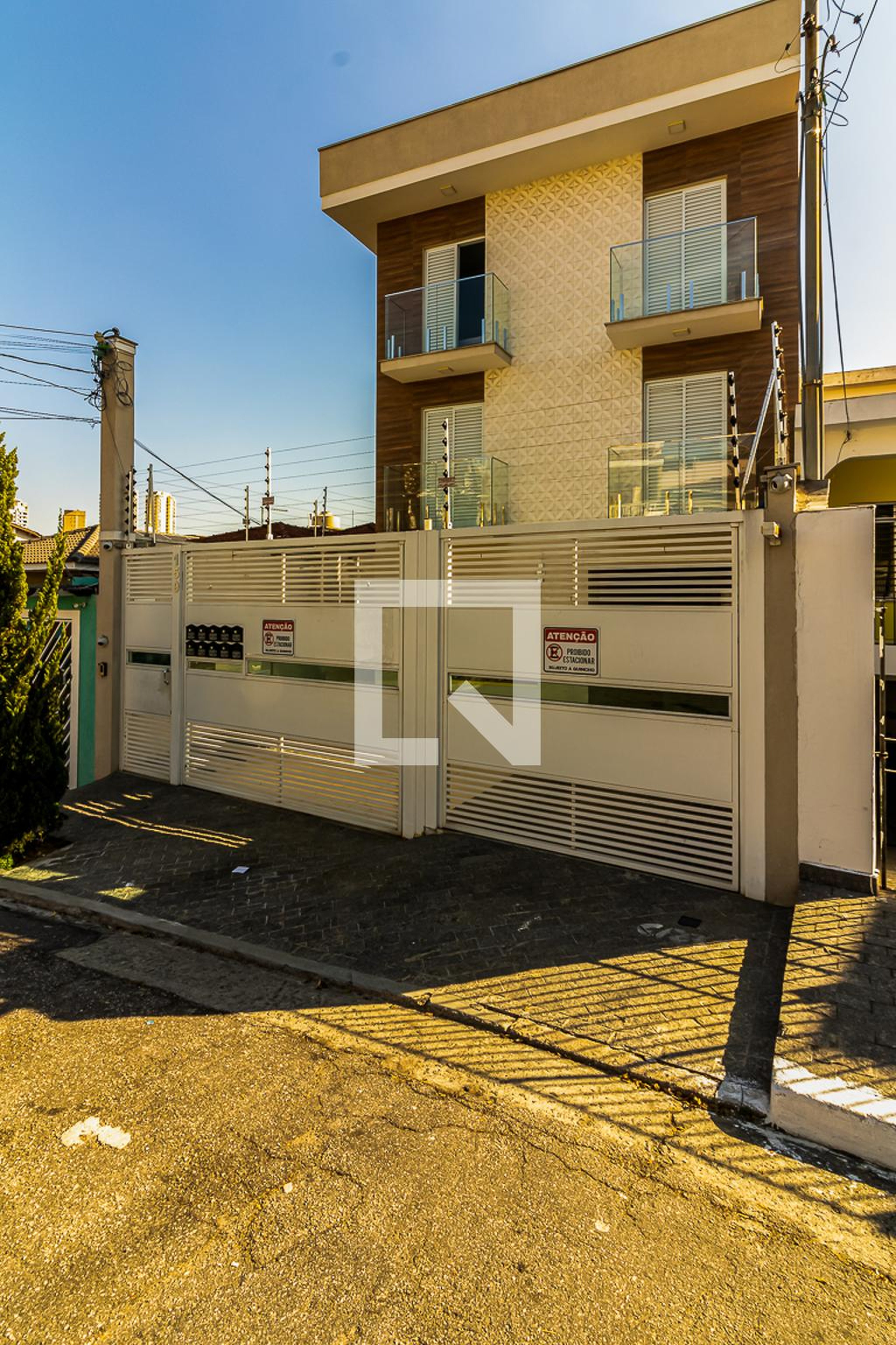 Fachada Condomínio em Rua Doutor Alcídes Prestes, 159