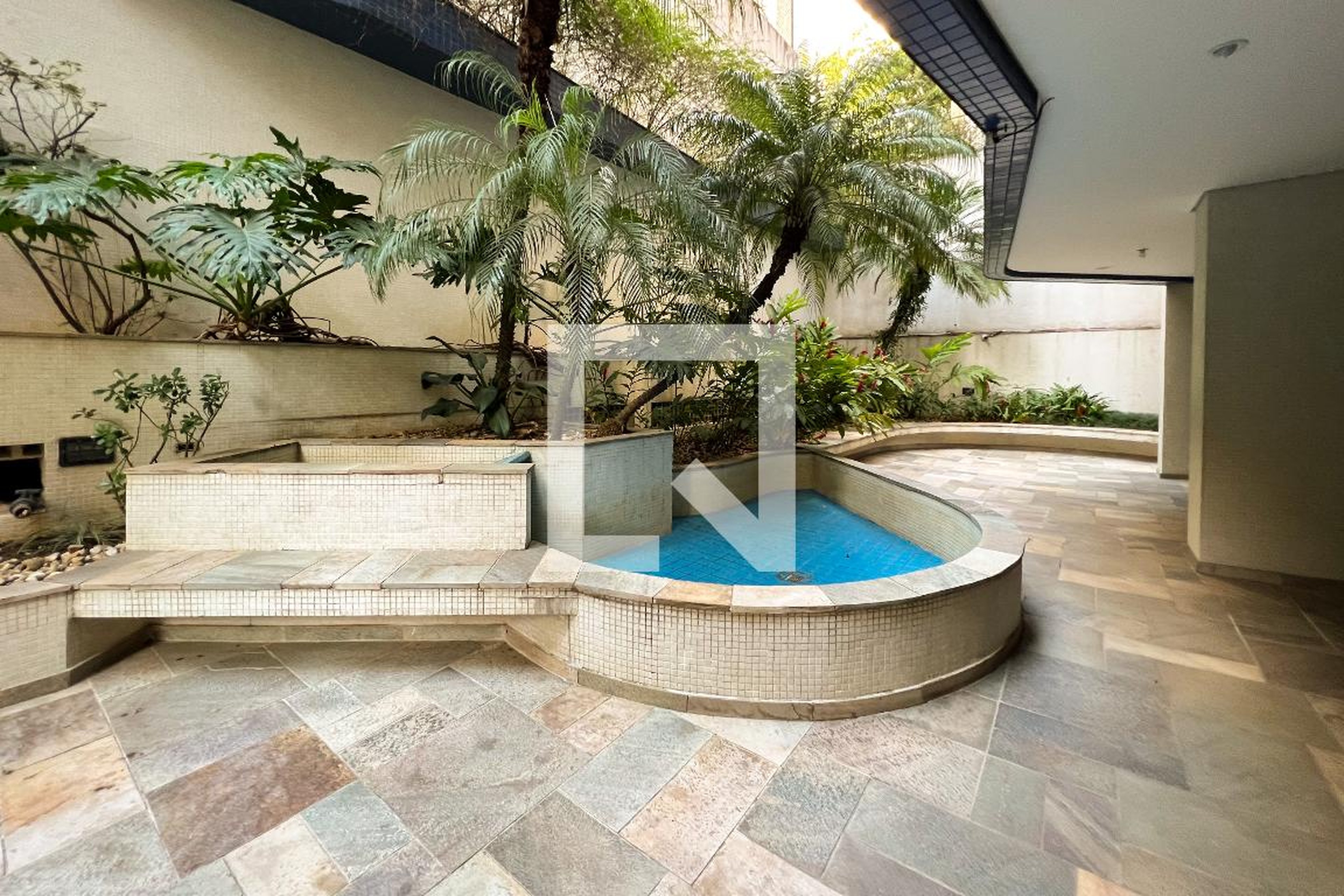 Área externa - Modena