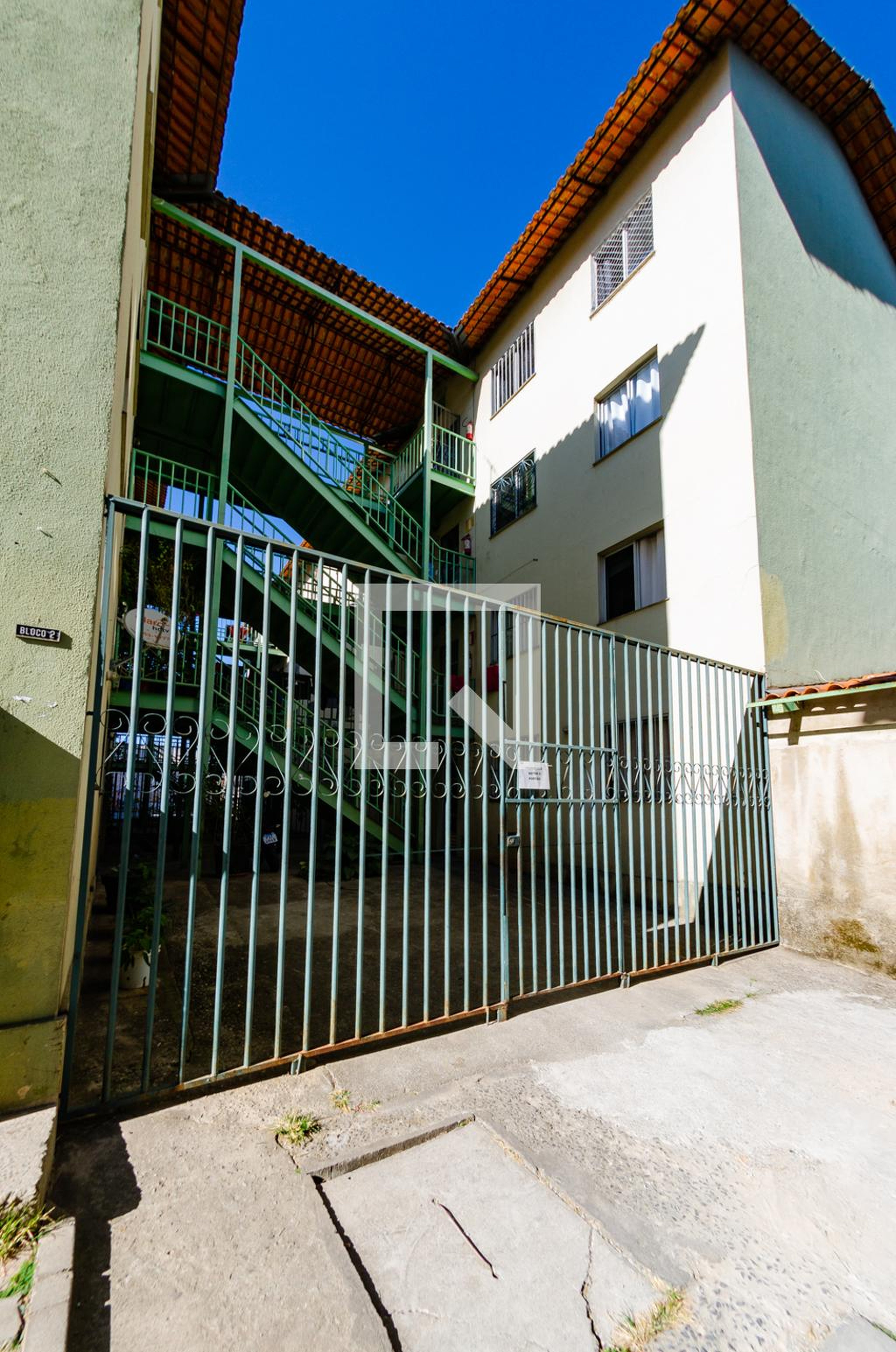 Fachada Condomínio em Rua Paiva, 100