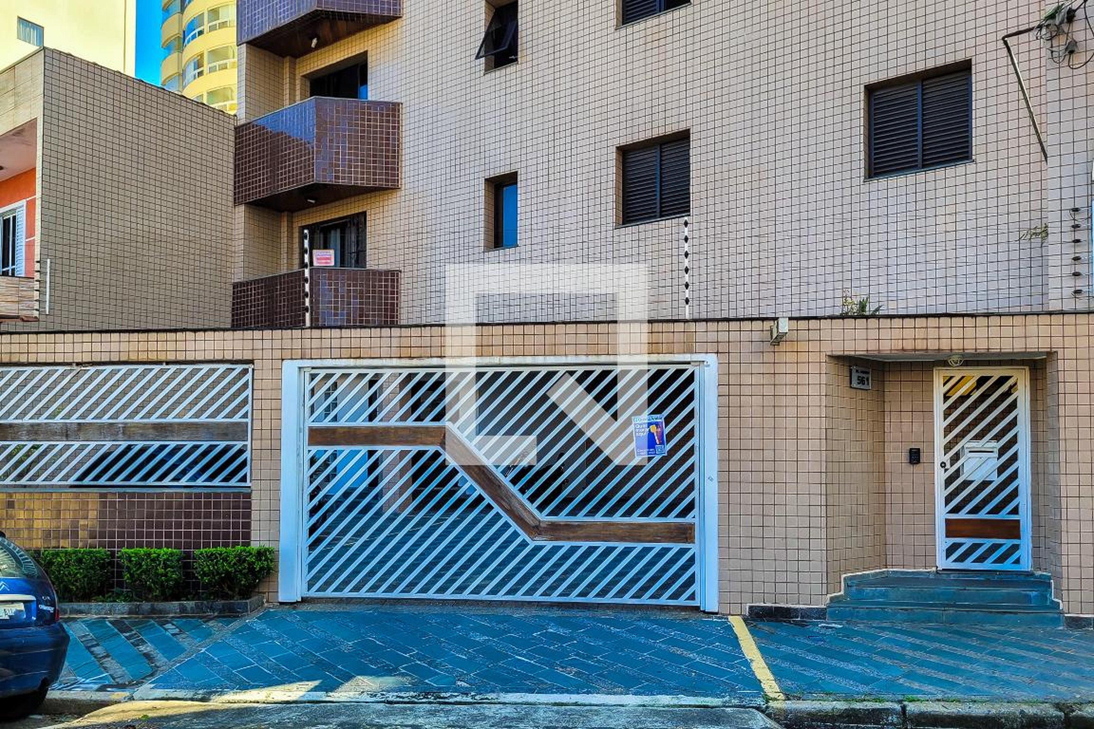 Fachada do Condomínio Condomínio em Rua Paulo Di Favari, 561