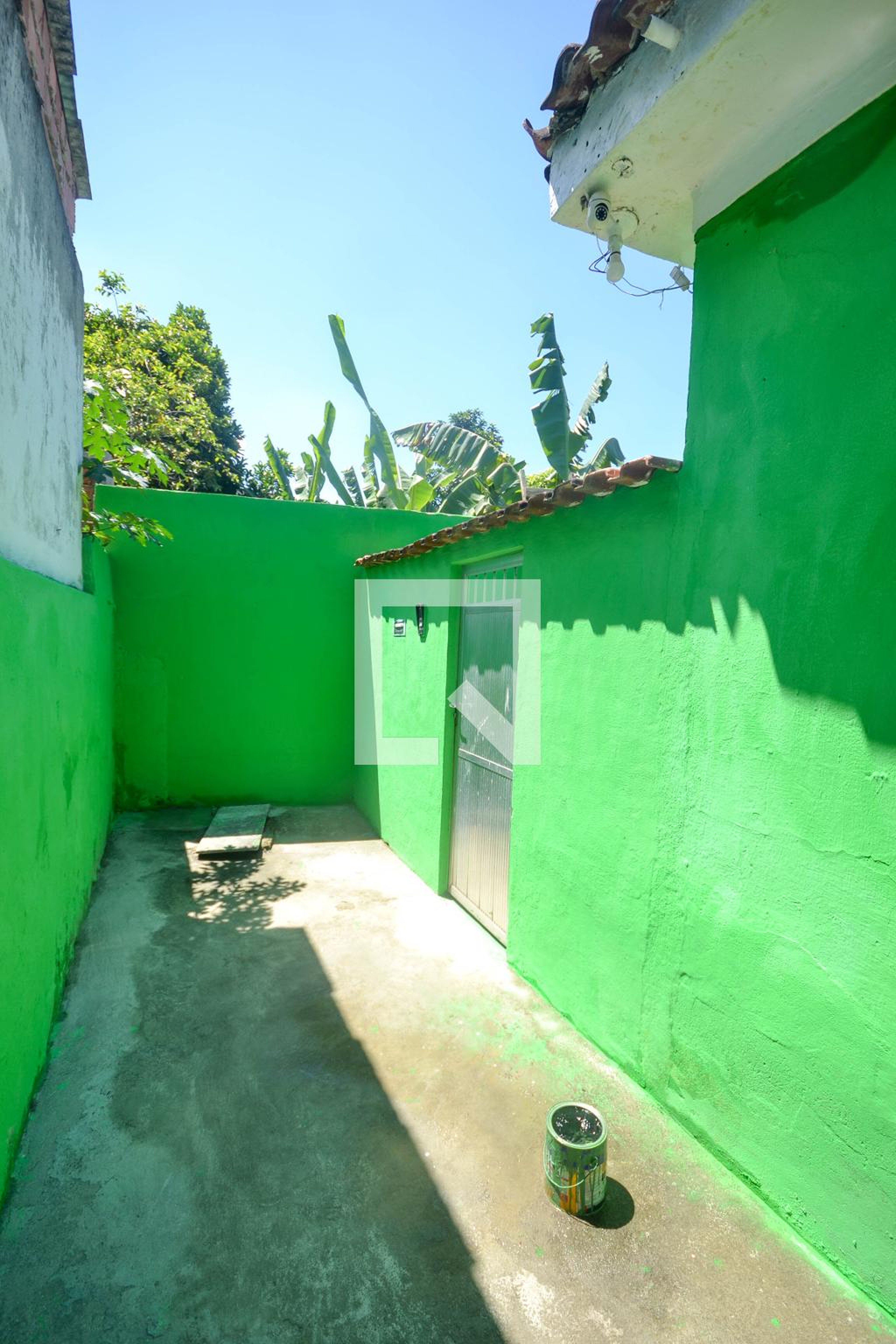 Entrada Condomínio em Rua Geraldo Macedo, 58