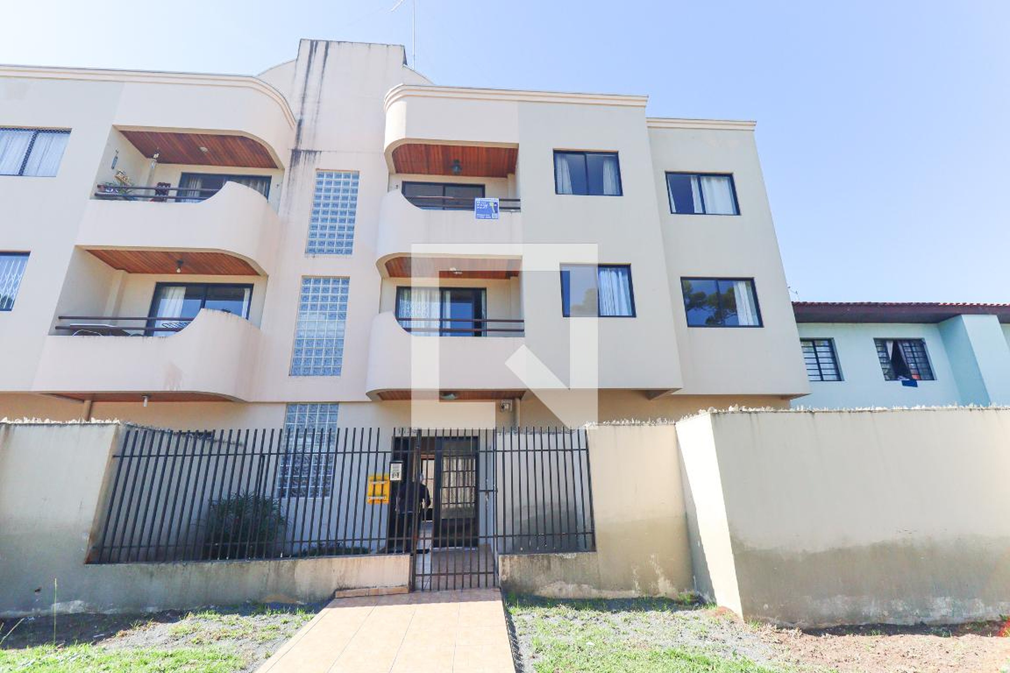 Fachada do Condomínio Condomínio em Rua Tenente Coronel Vilagran Cabrita, 1123