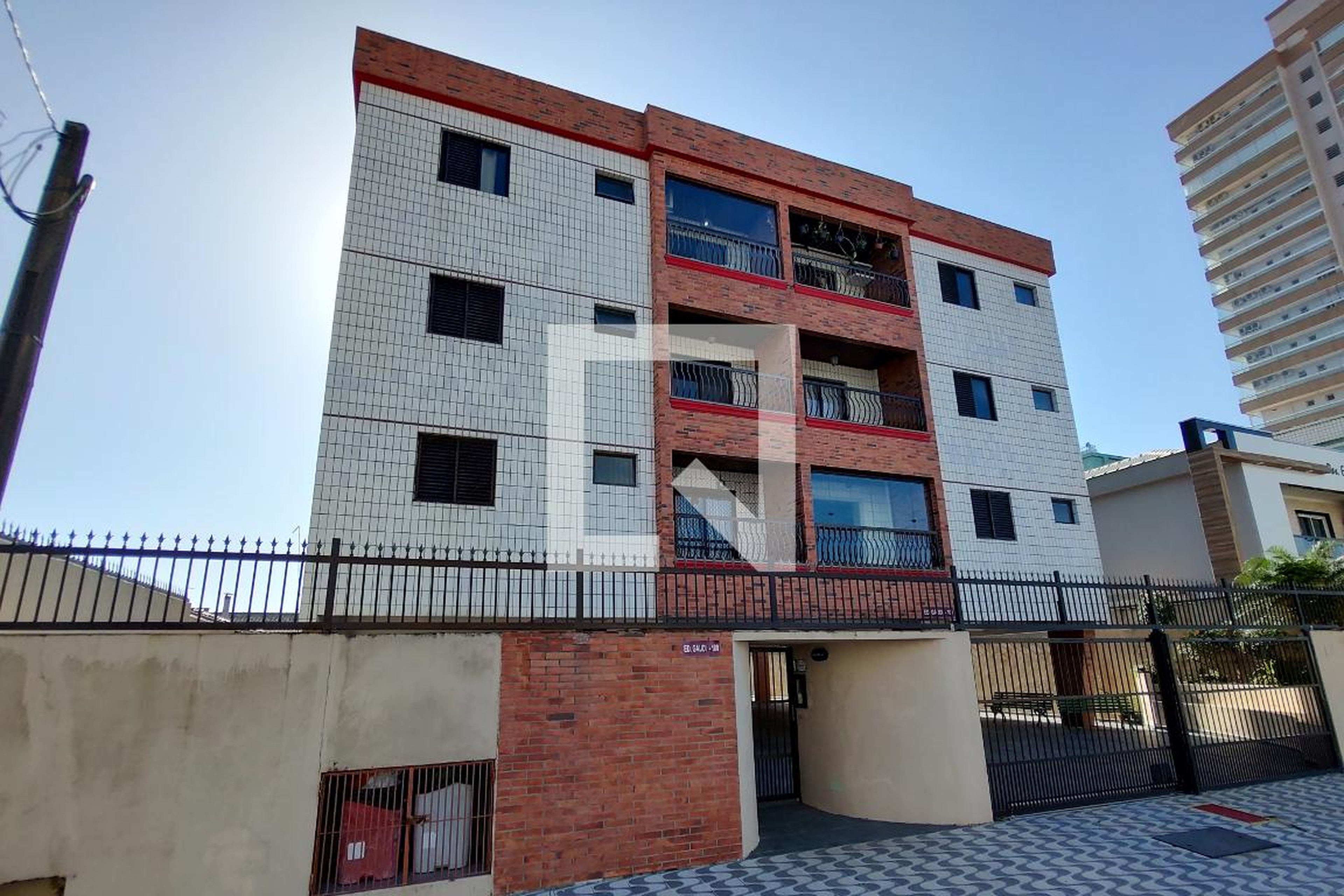 Fachada Condomínio Gaudi