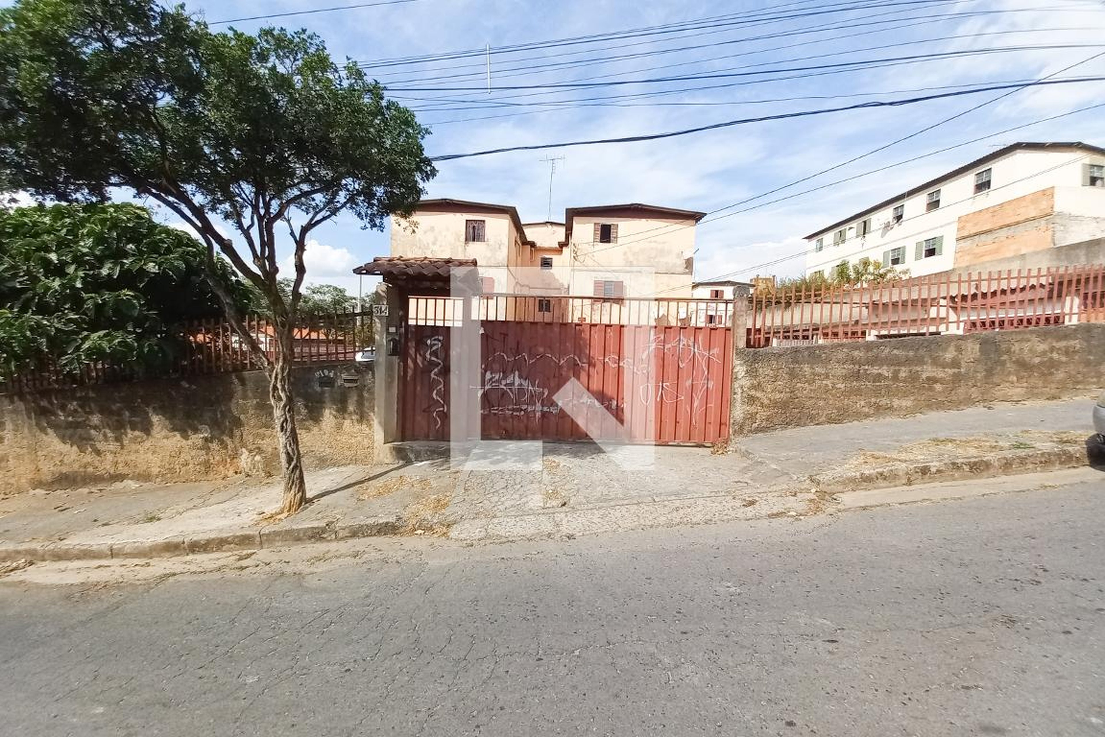 Fachada Condomínio em Rua Jacob Marra de Freitas, 314