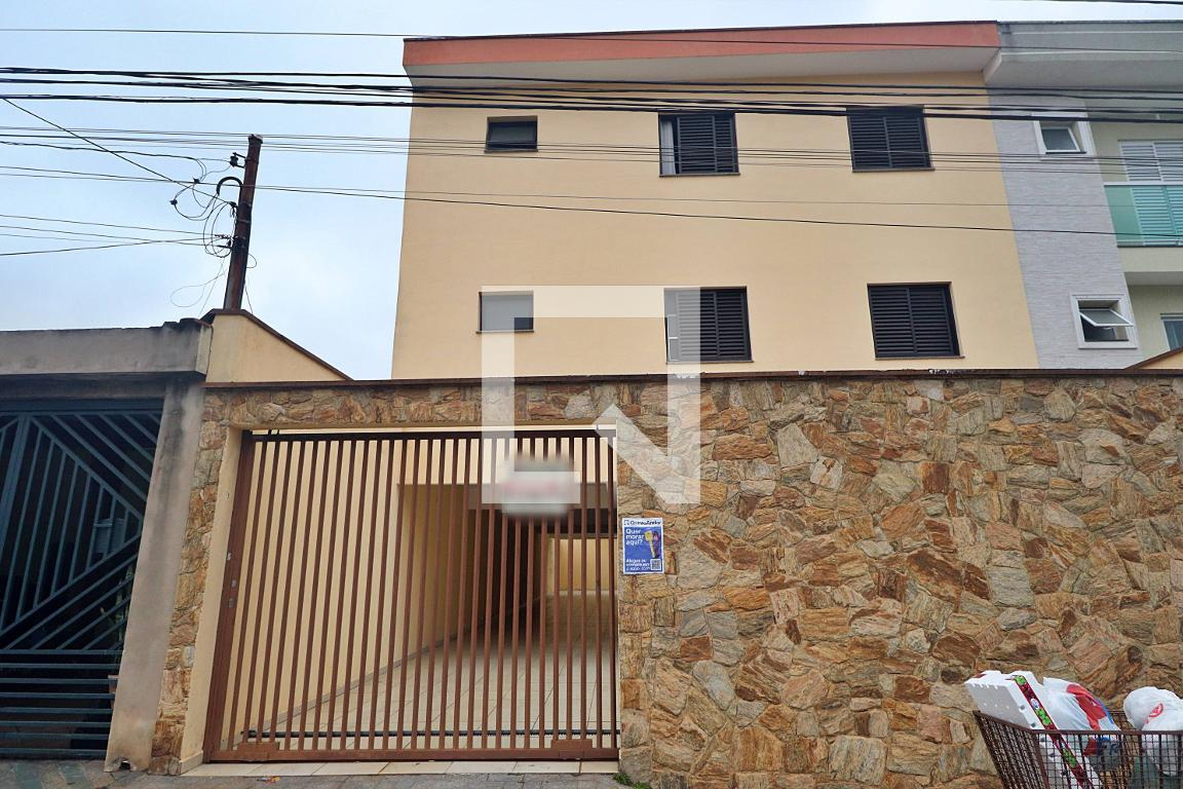 Fachada Condomínio em Rua Paula Souza, 121