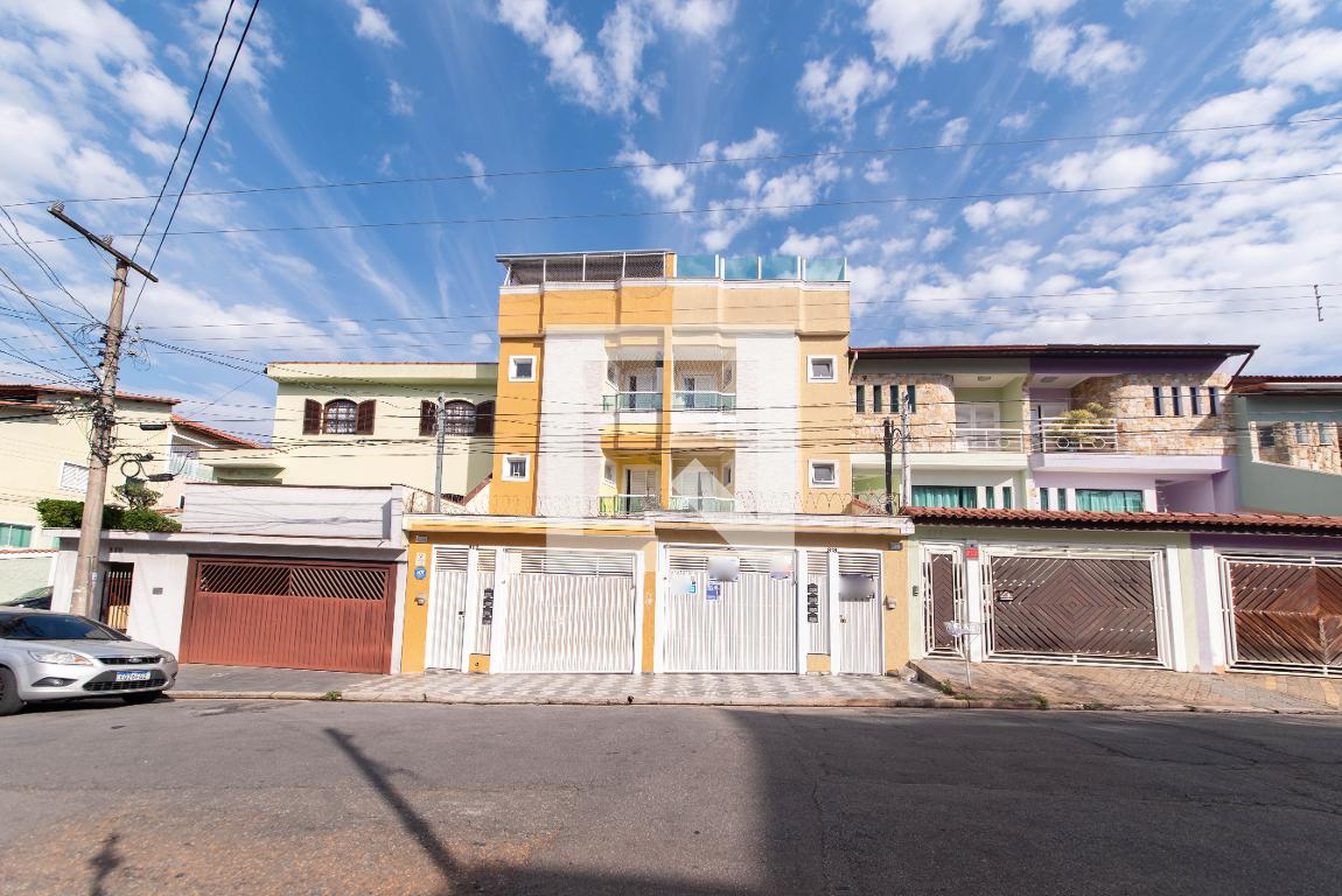 Fachada Condomínio em Rua França, 818