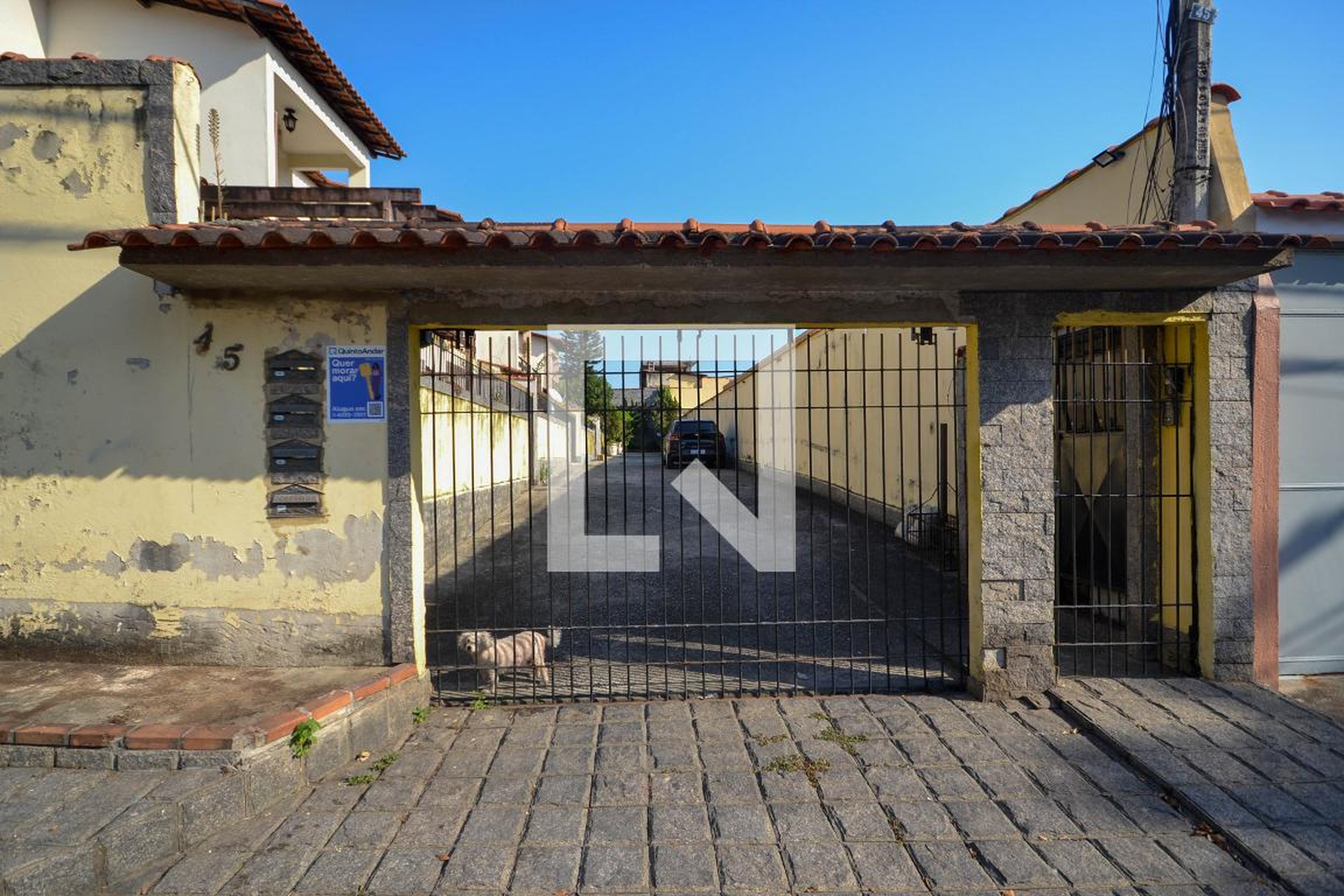 Fachada Condomínio em Rua Maria Amália, 45