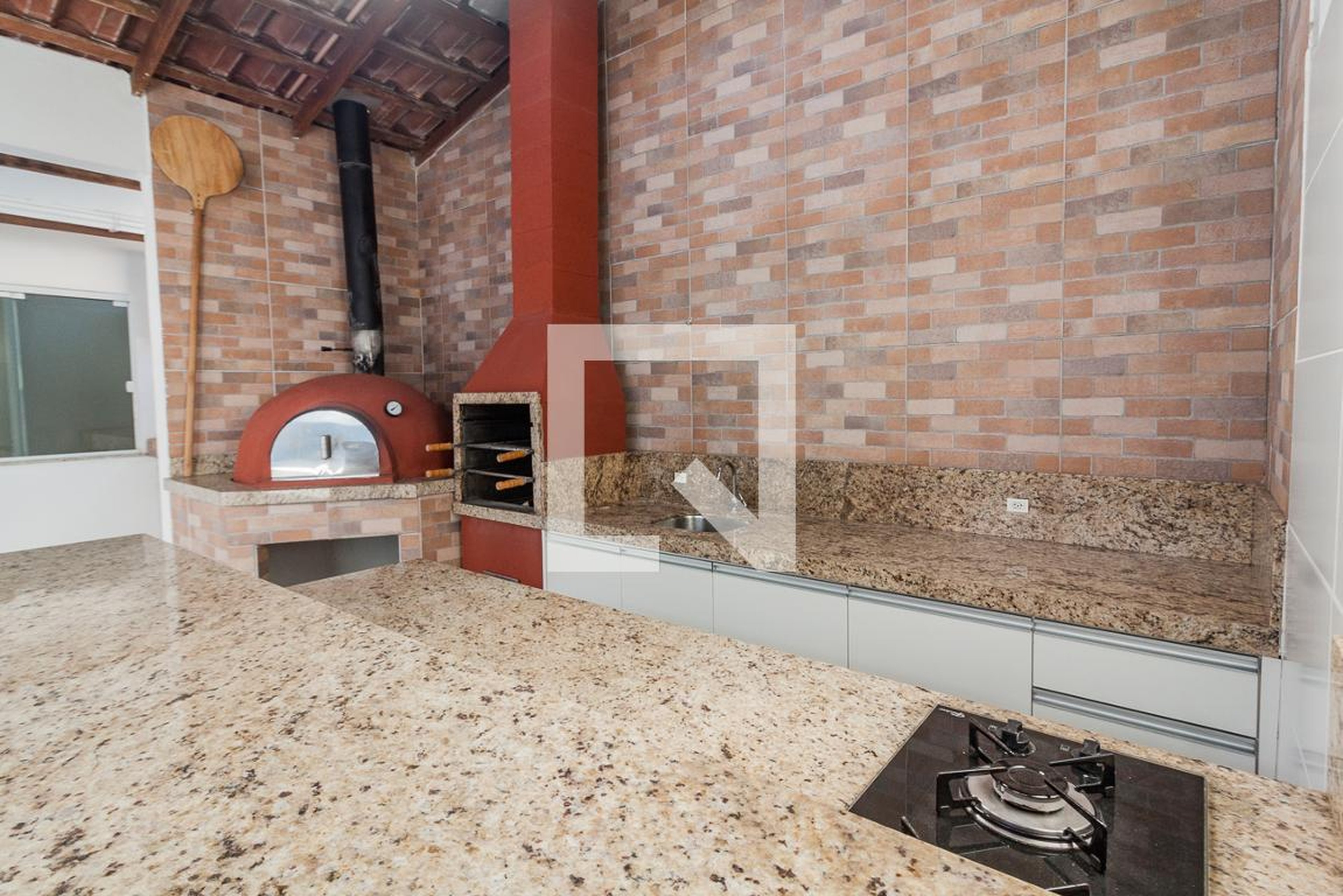 Churrasqueira Condomínio em Rua Adélia Schröeder Pontes, 476