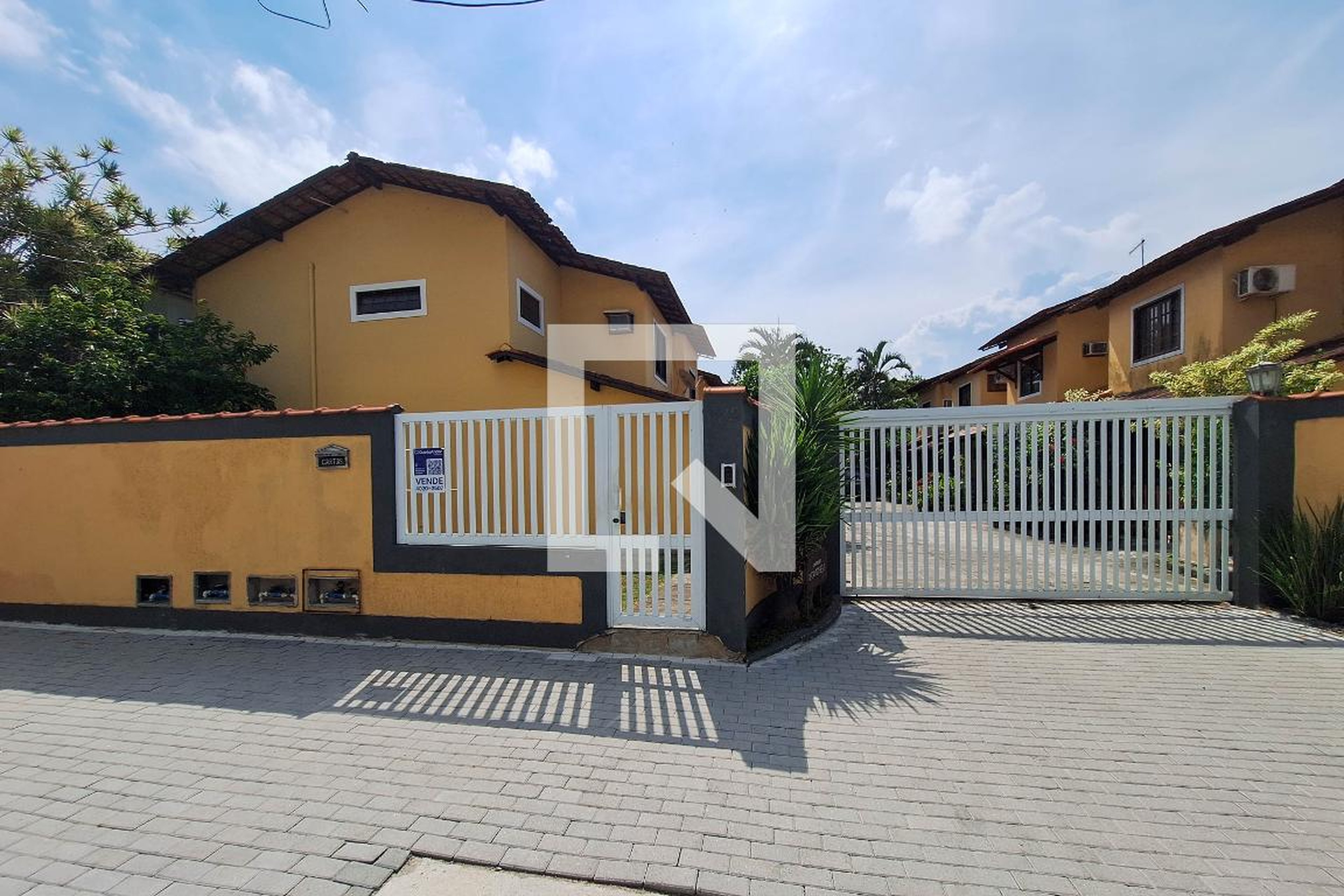 Fachada Condomínio em Rua Samuel Wainer Filho, 632