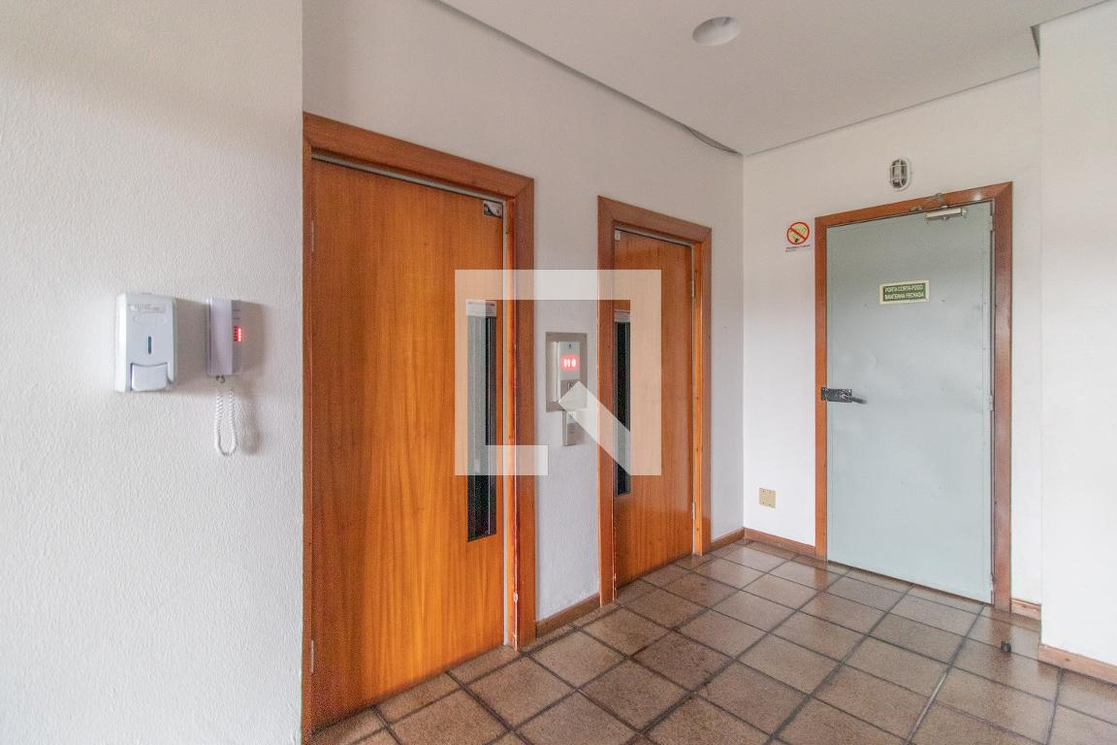 Elevador - Edifício Villa Trastevere