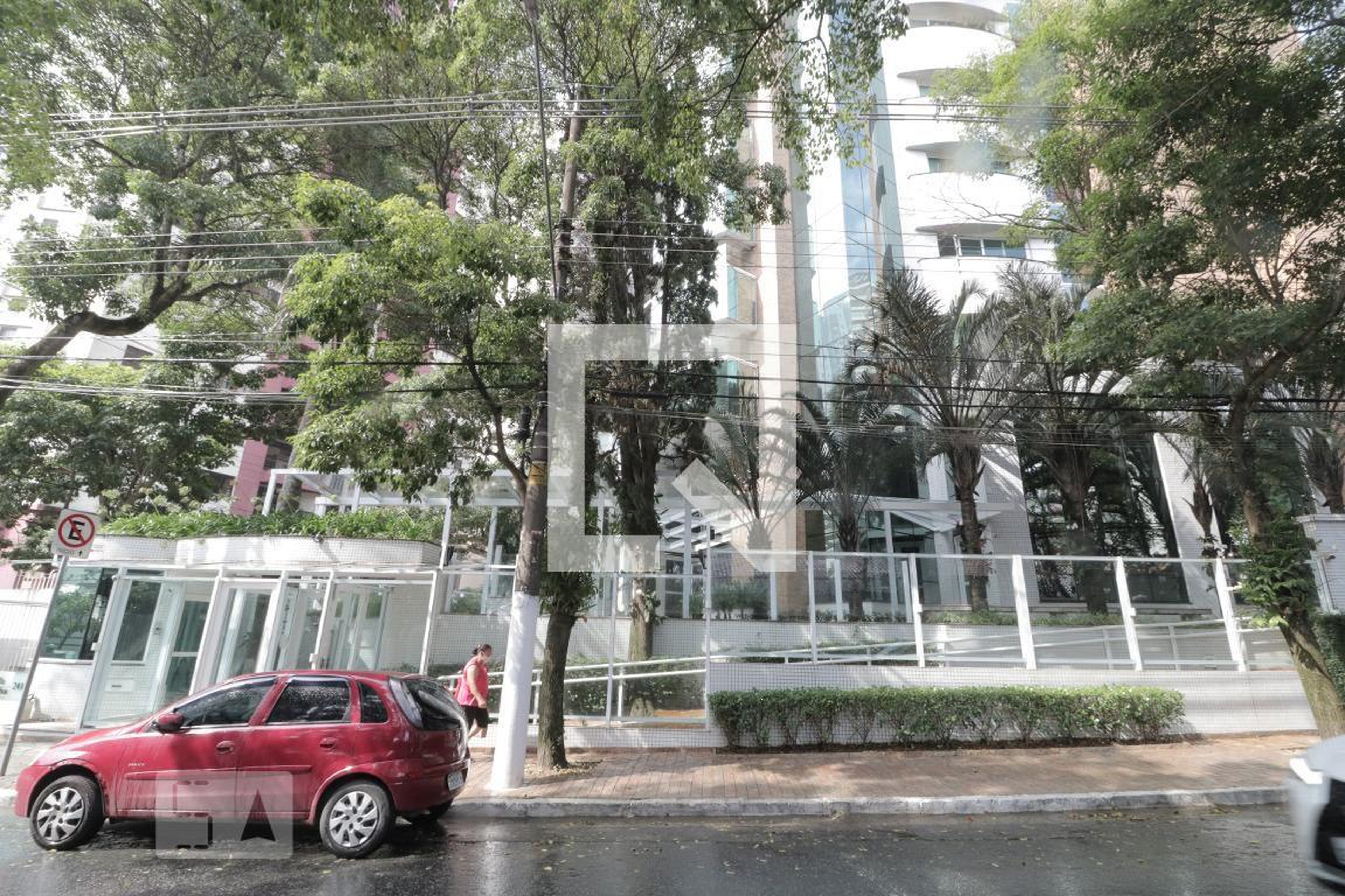 Fachada do Prédio Edifício Villa Lobos