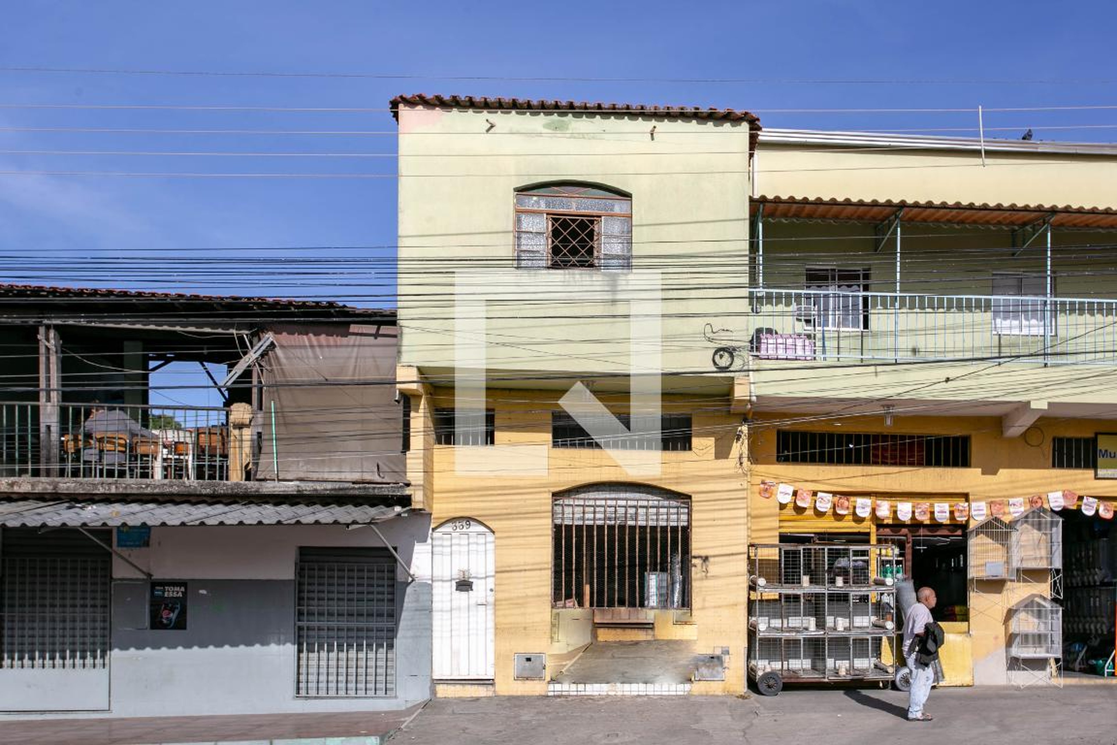 Fachada Condomínio em Rua Maria Gertrúdes Santos, 339