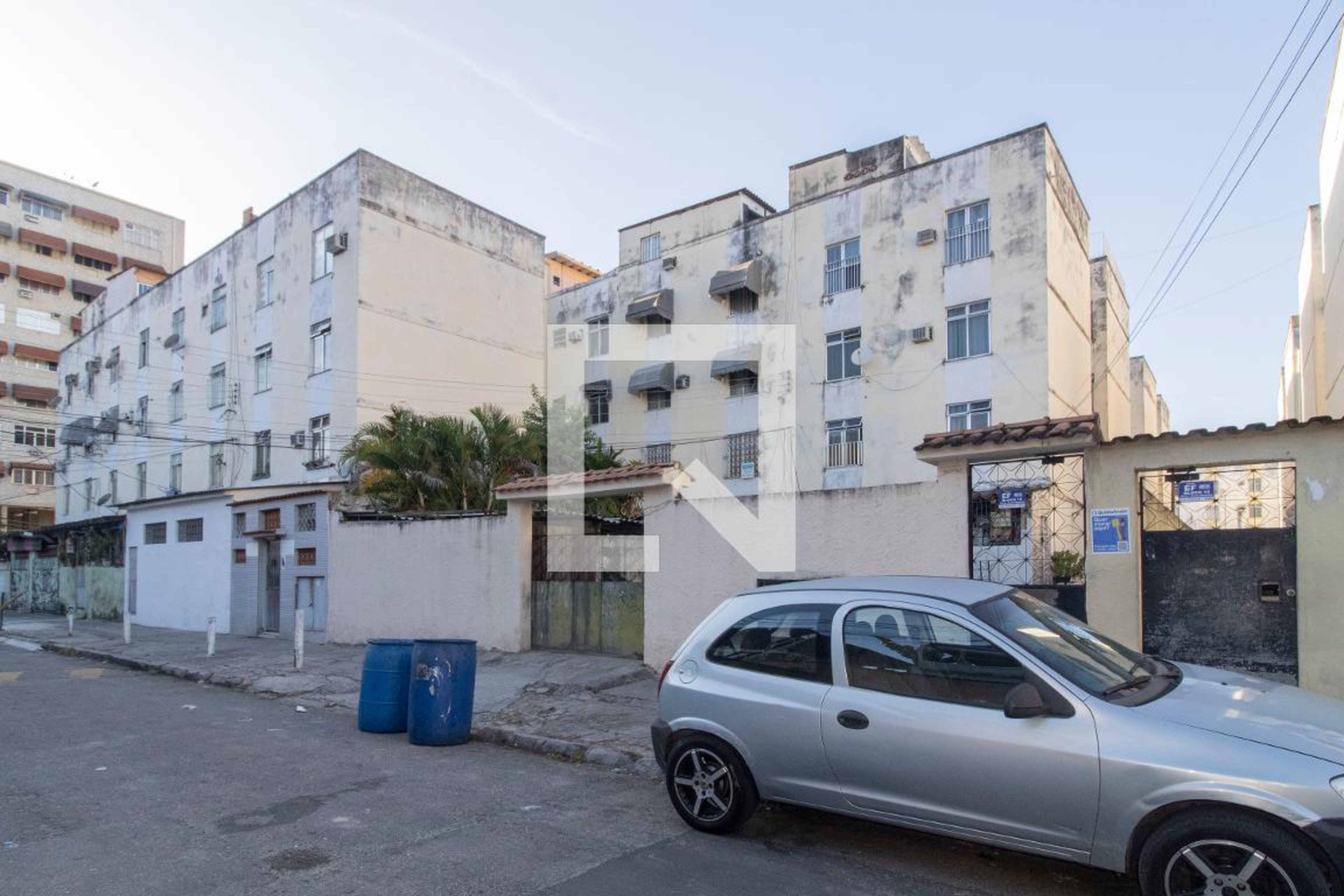 Fachada Condomínio em Rua Joel Nunes, 4