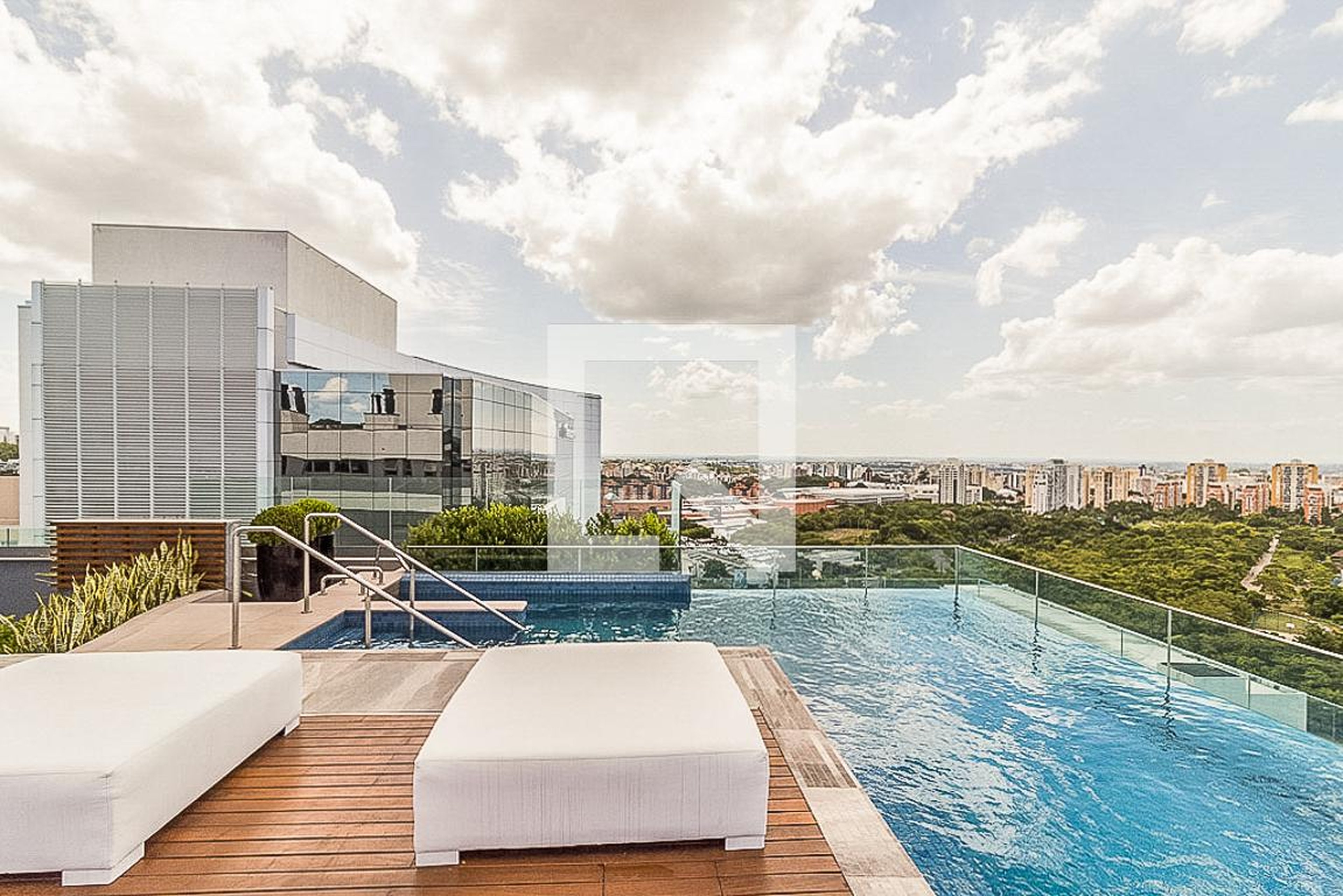 Piscina - Hom Nilo Peçanha Home