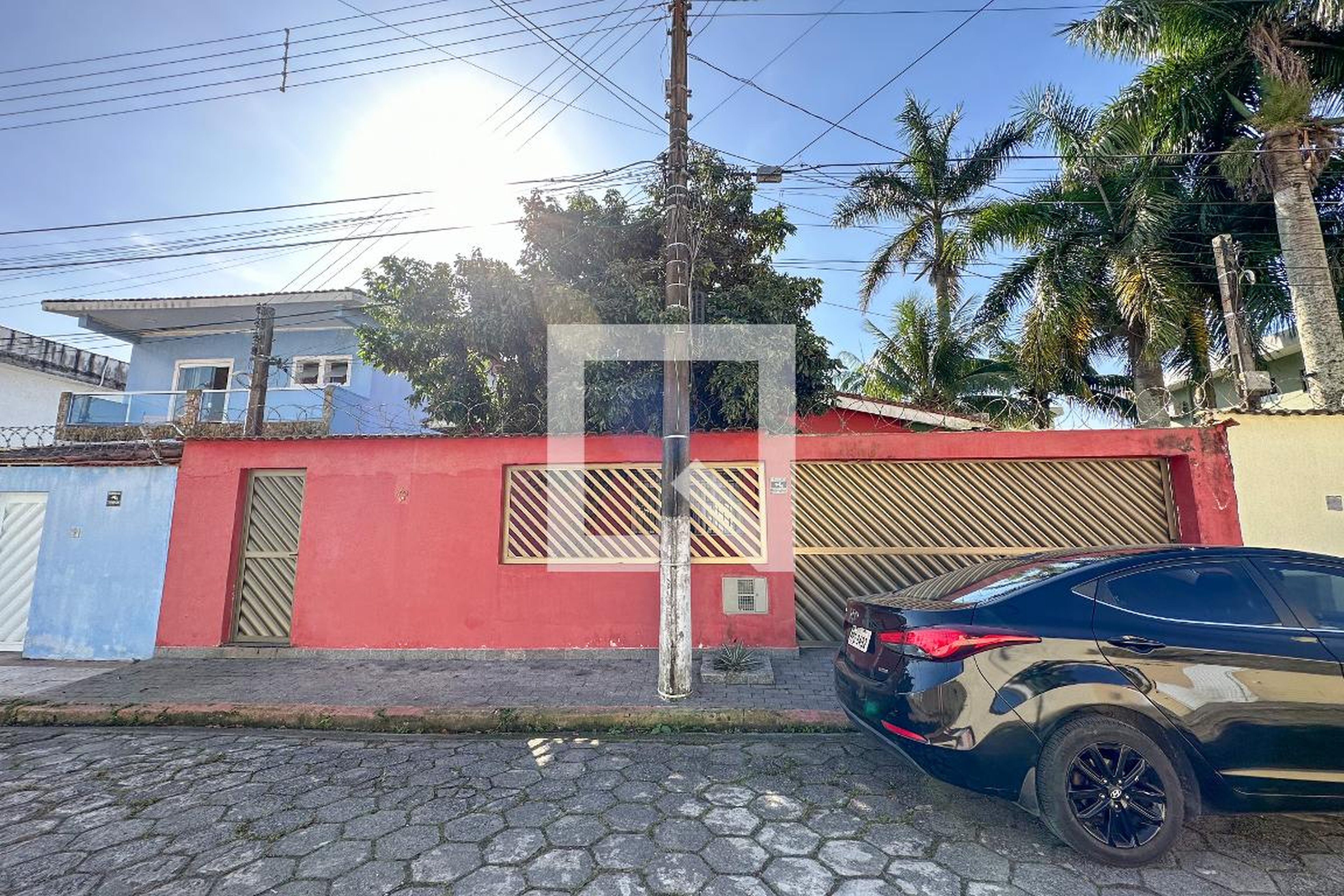 Fachada Condomínio em Rua Jamburana, 41