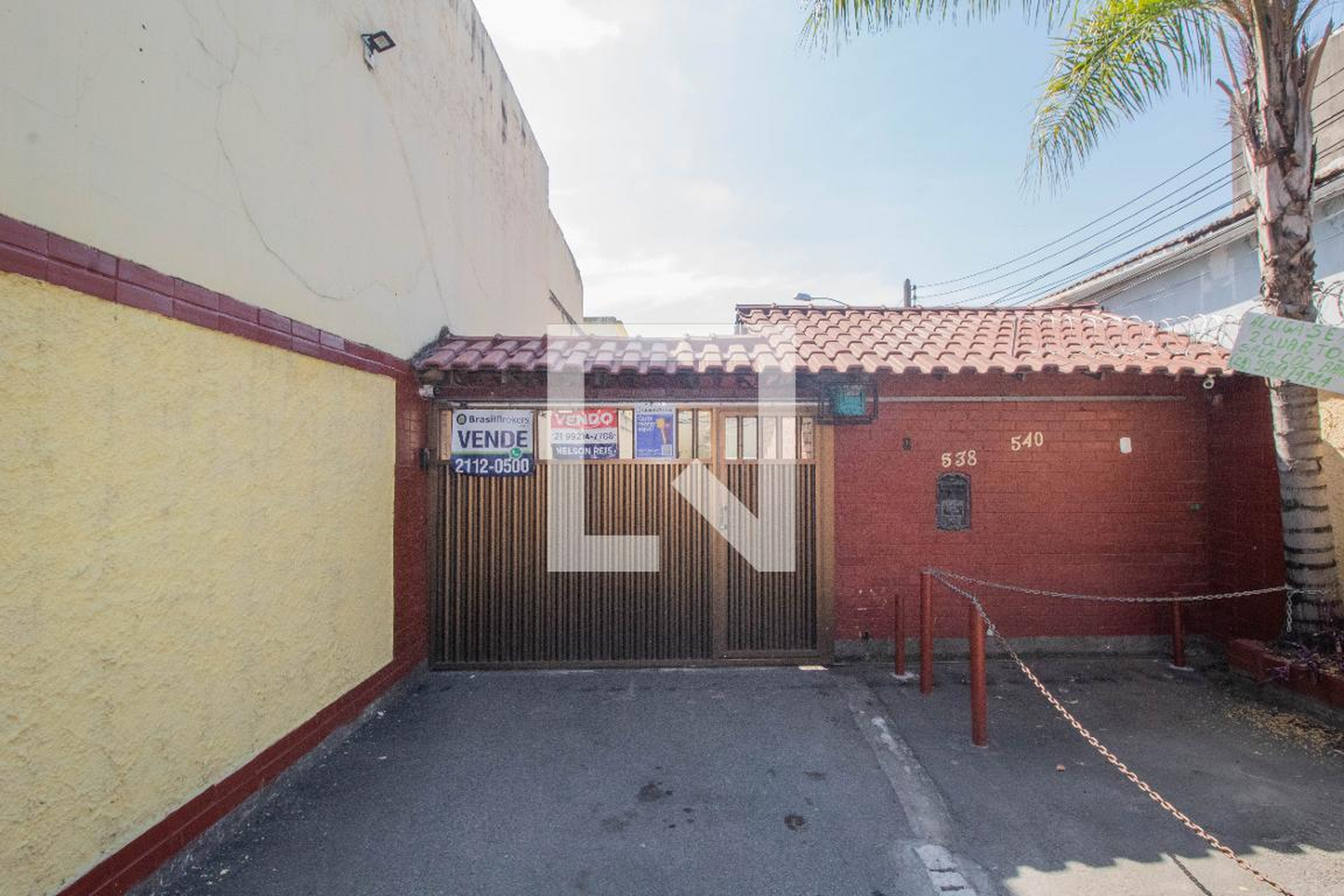 Fachada Condomínio em Rua Cardoso de Morais, 538