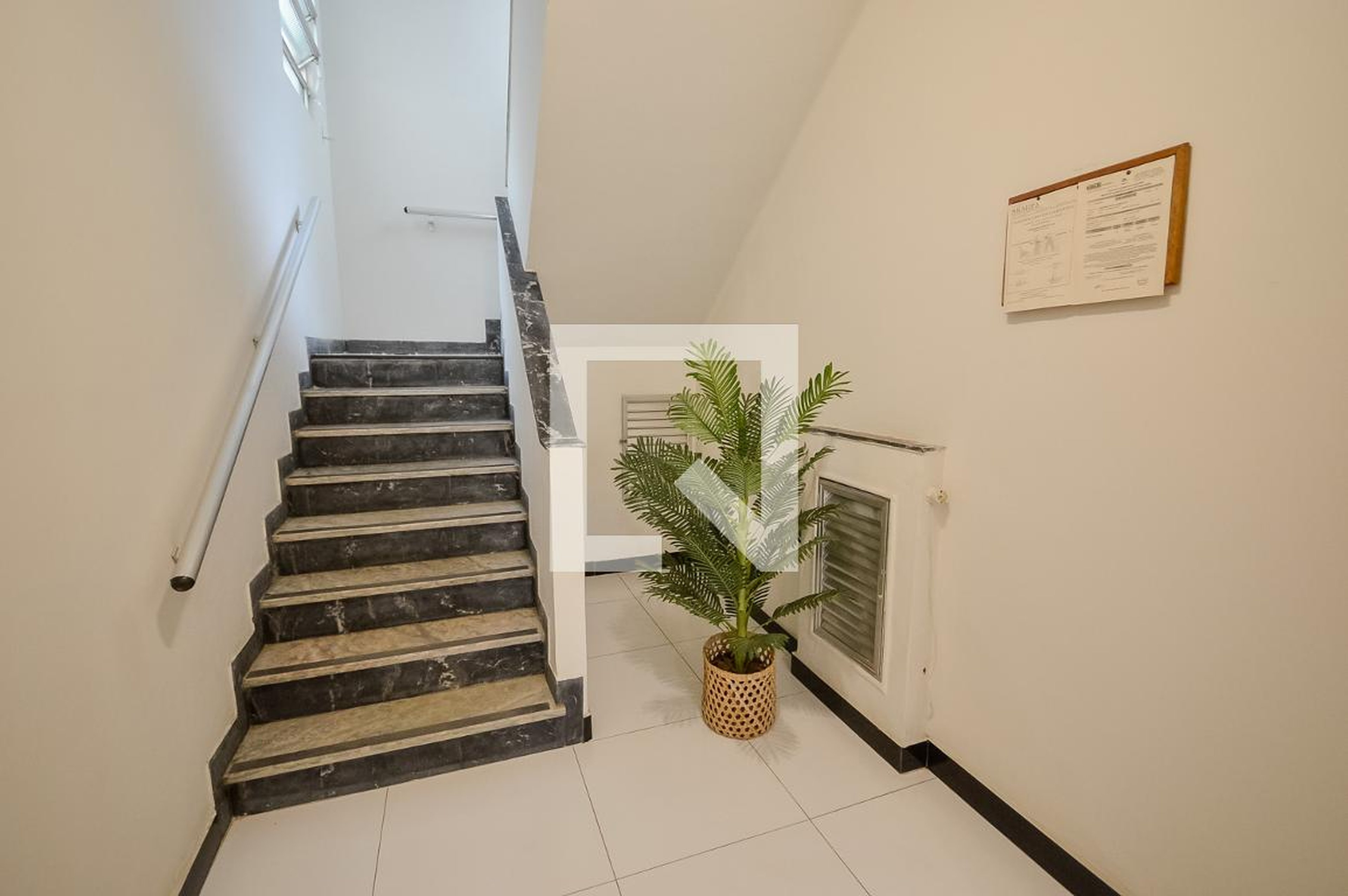 Hall - Edifício Oswaldo Luiz da Silva