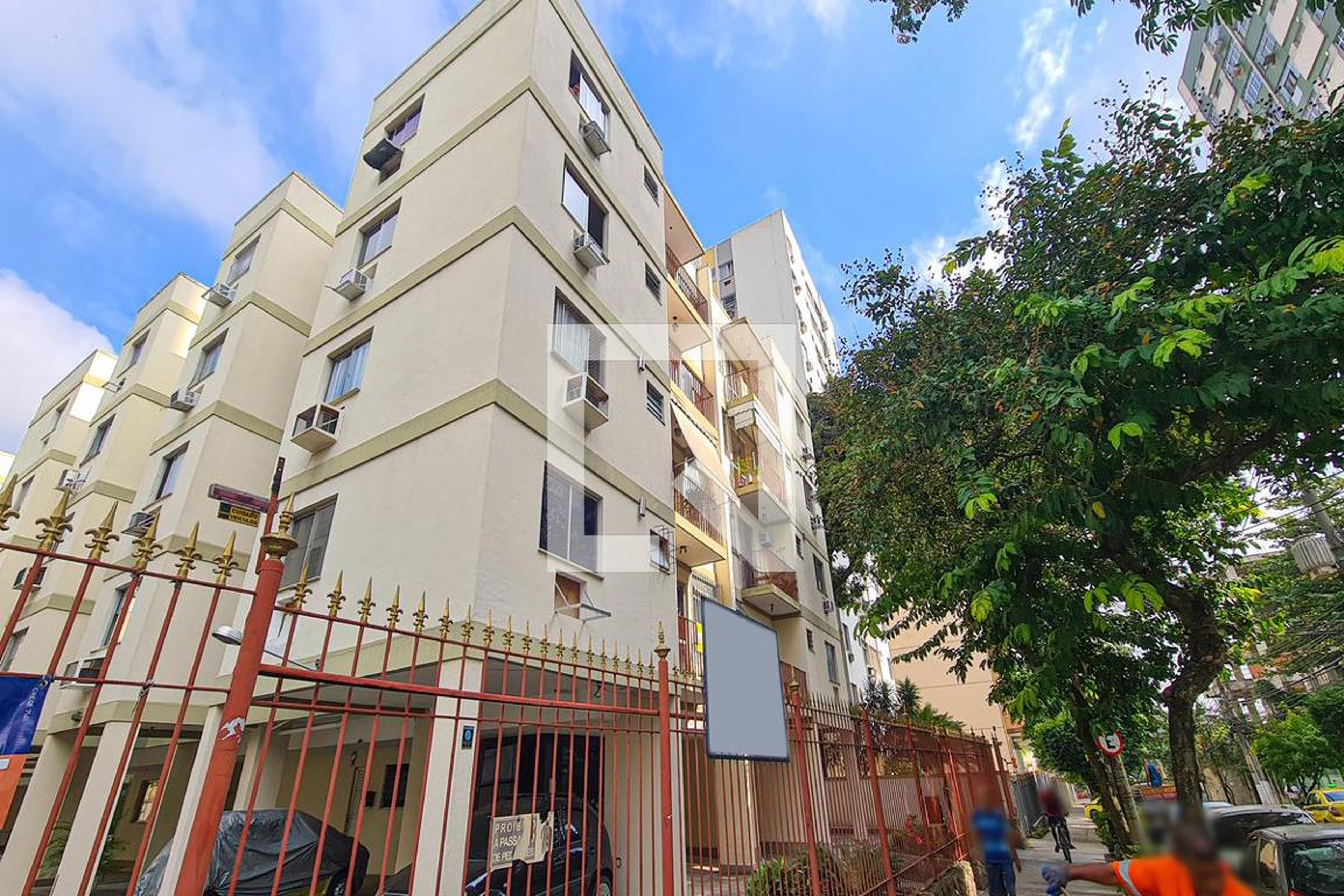 Fachada do Condomínio Edifício Olga Digna Zacharias