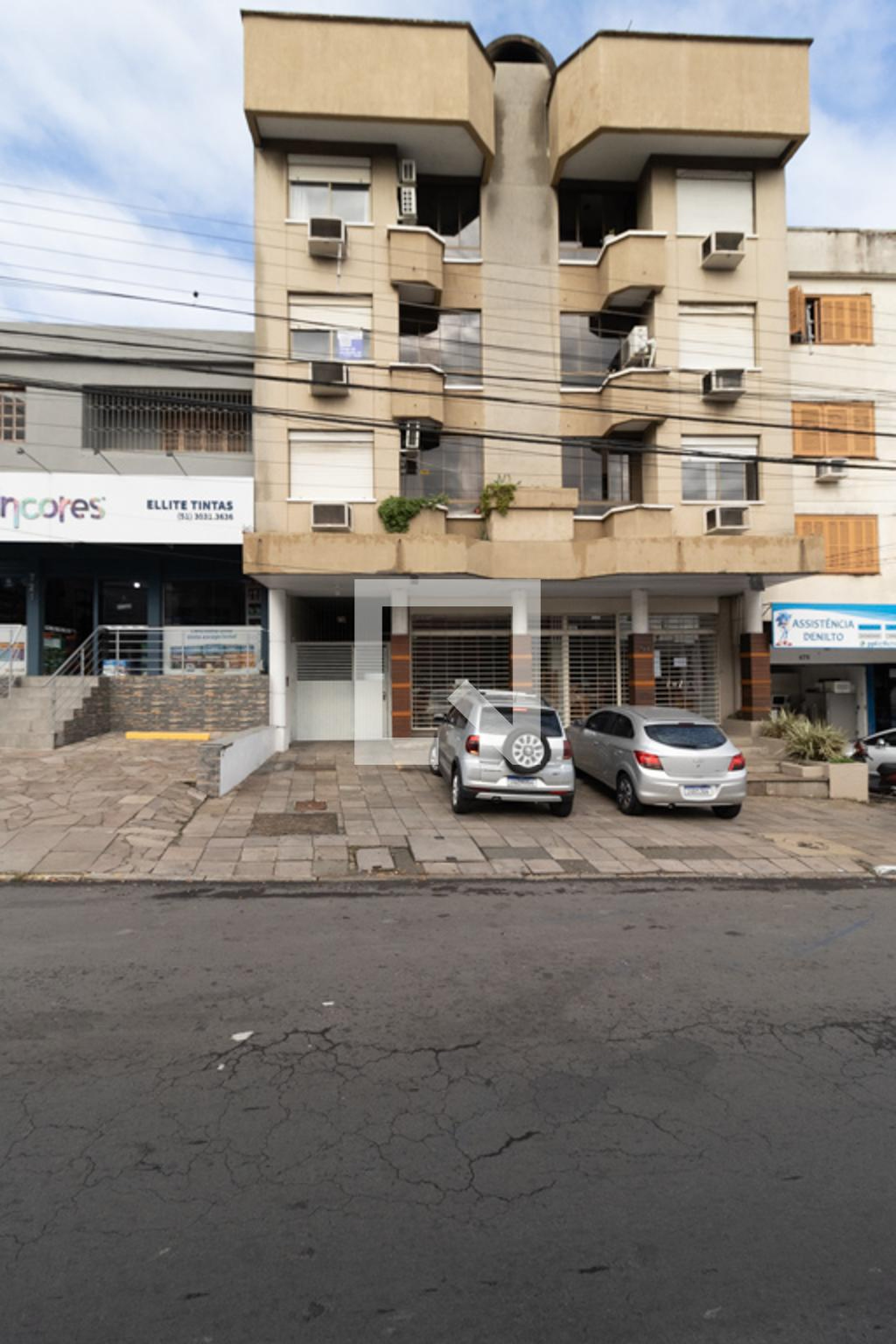 Fachada do Prédio Condomínio em Avenida Santos Ferreira, 713
